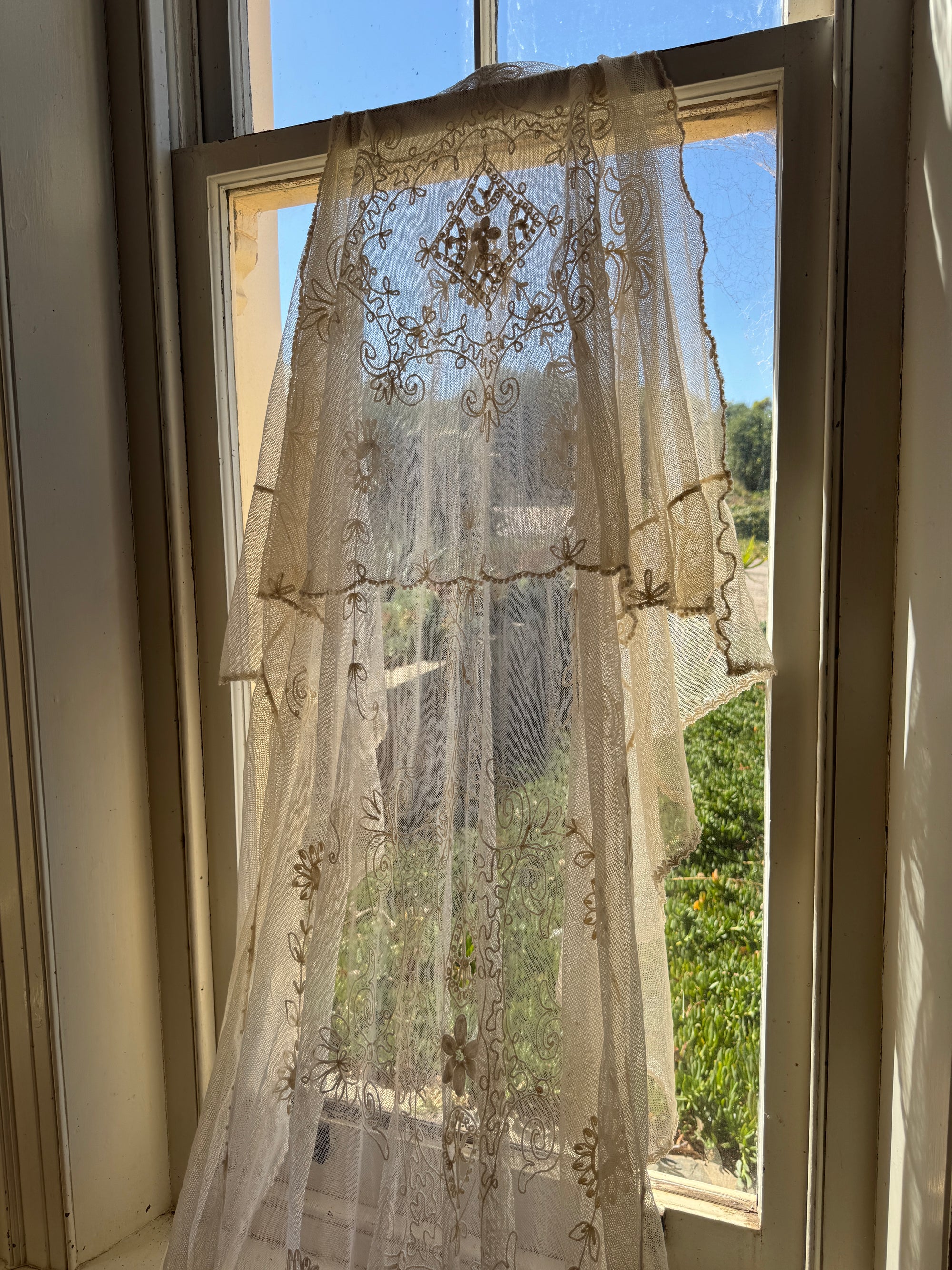 CMTB x Luce Di Luna Repurposed Antique Tambour Lace Chapel Length Veil