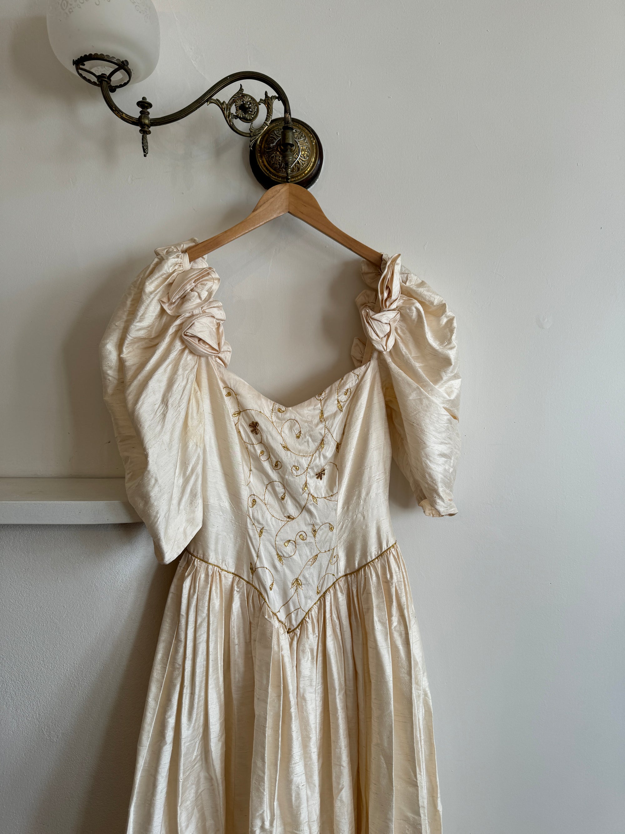 Vintage Puff Sleeve Rosette Bridal Gown