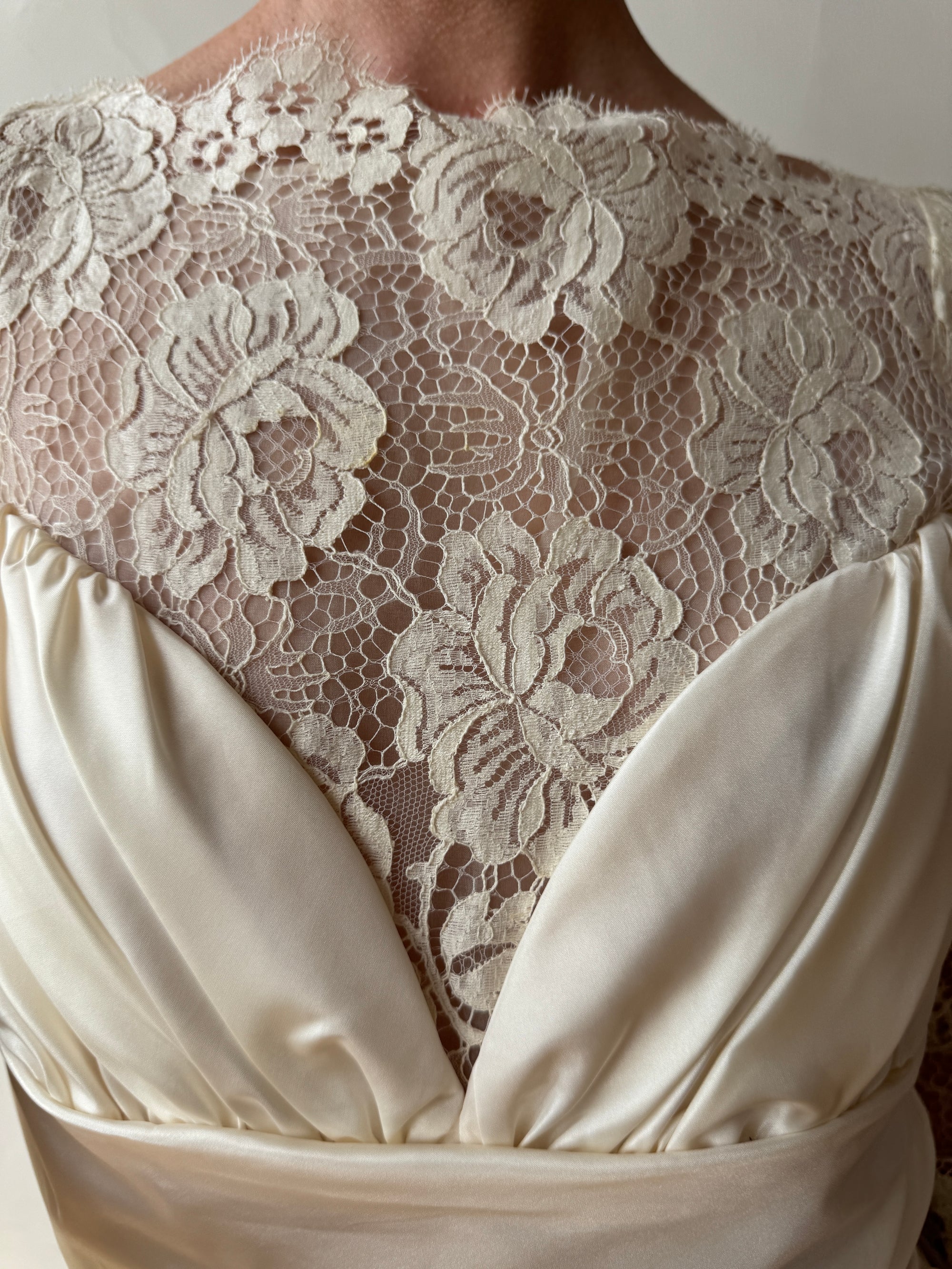 Vintage 80s Creme Taffeta Lace Midi Dress