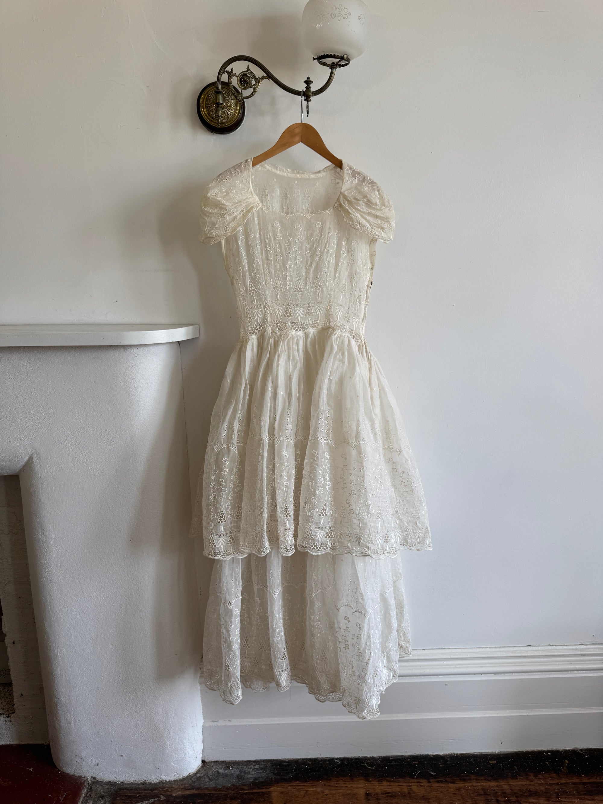 Vintage 50s Sheer Brodiere Anglaise Tiered Wedding Dress