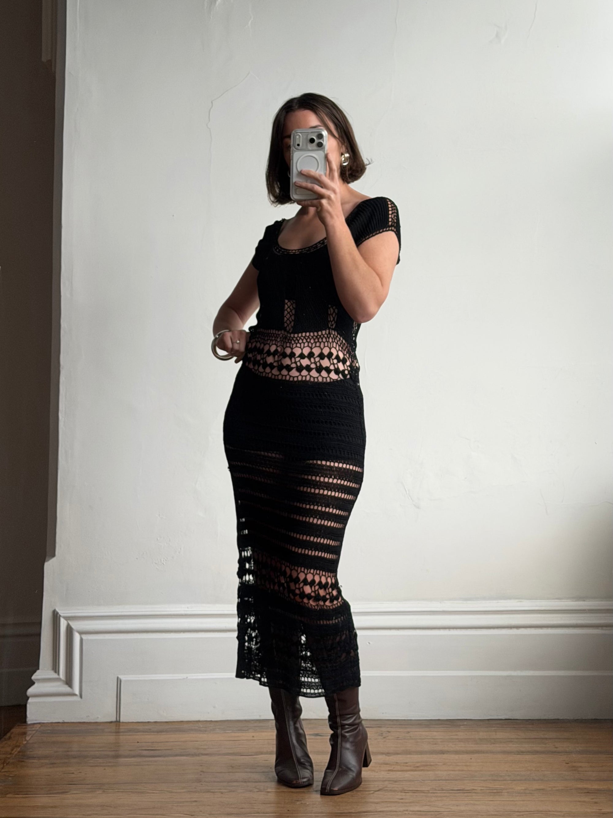 Vintage 70s Crochet Knit Cap Sleeve Midi Dress
