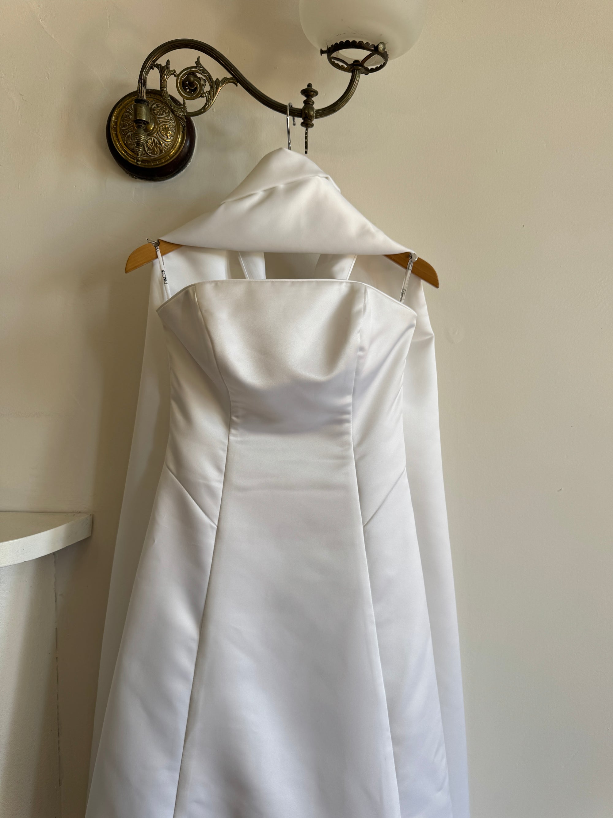 Vintage 90s A-Line Strapless Satin Wedding Dress with Shawl