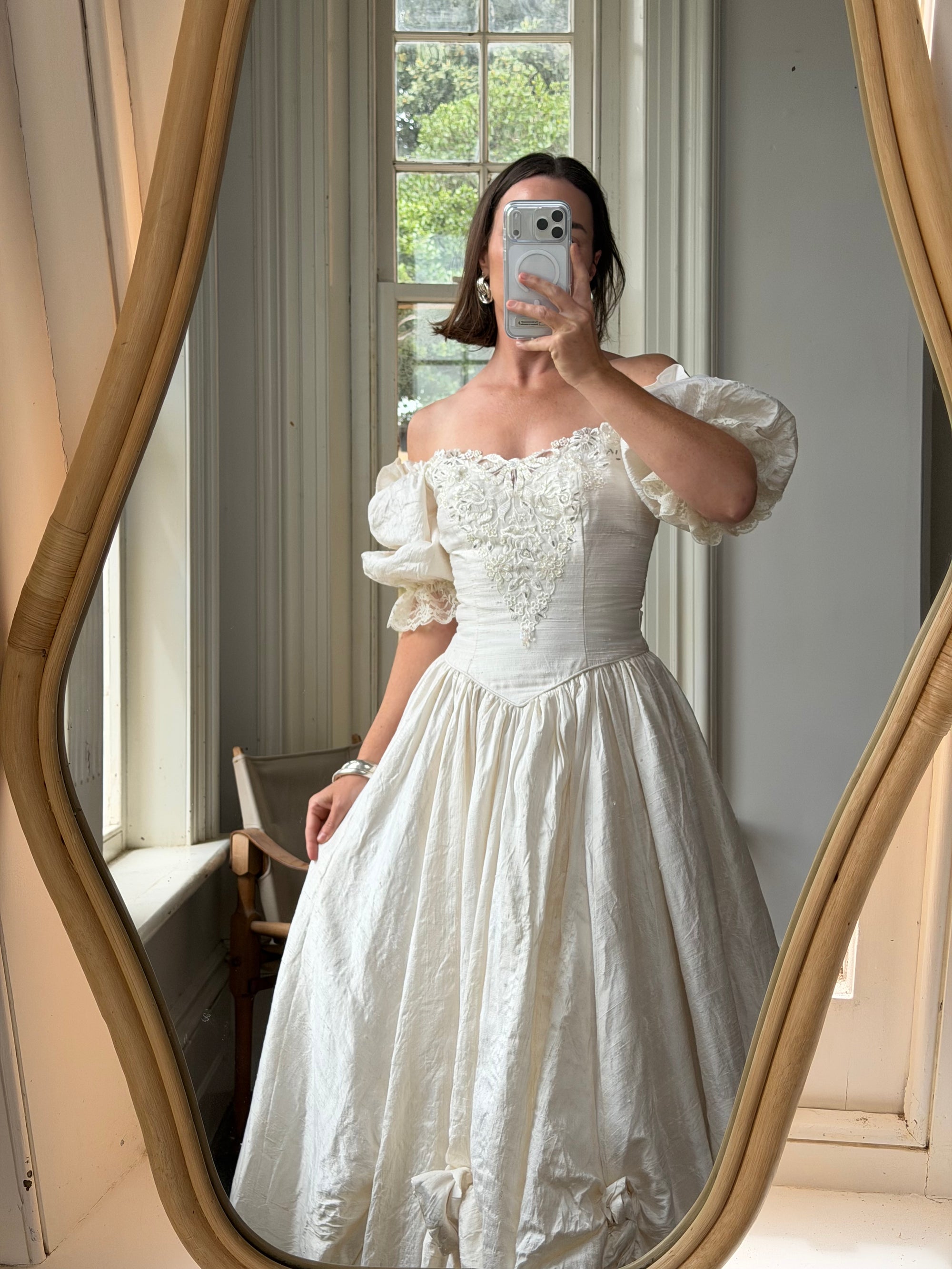 Vintage 90s Silk Puff Sleeve Embroidered Wedding Dress – Call Me The Breeze