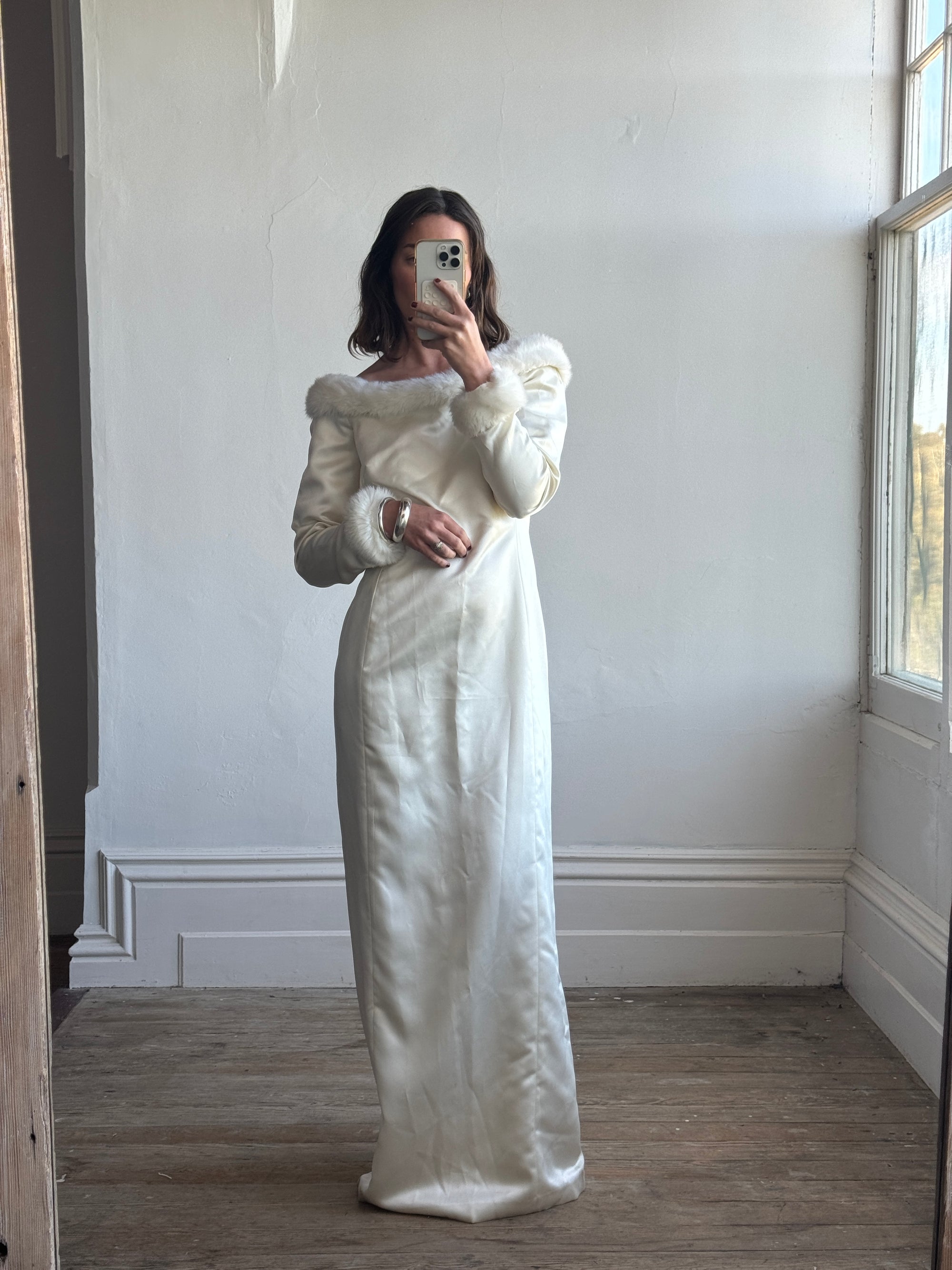 Vintage Fur Trim Long Sleeved Satin Wedding Dress