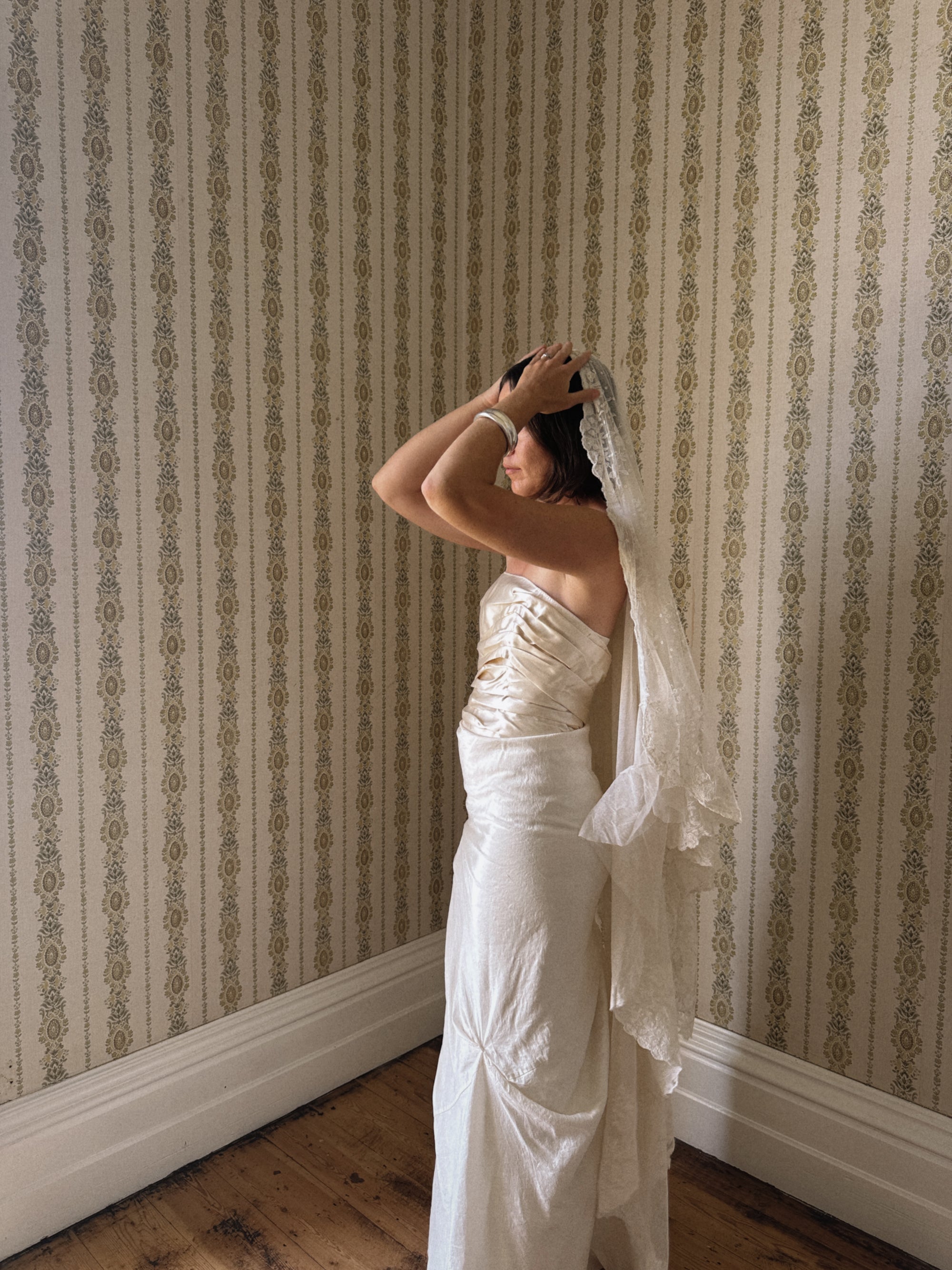 CMTB x Luce Di Luna Repurposed Antique Tambour Lace Double Layer Mantilla Veil