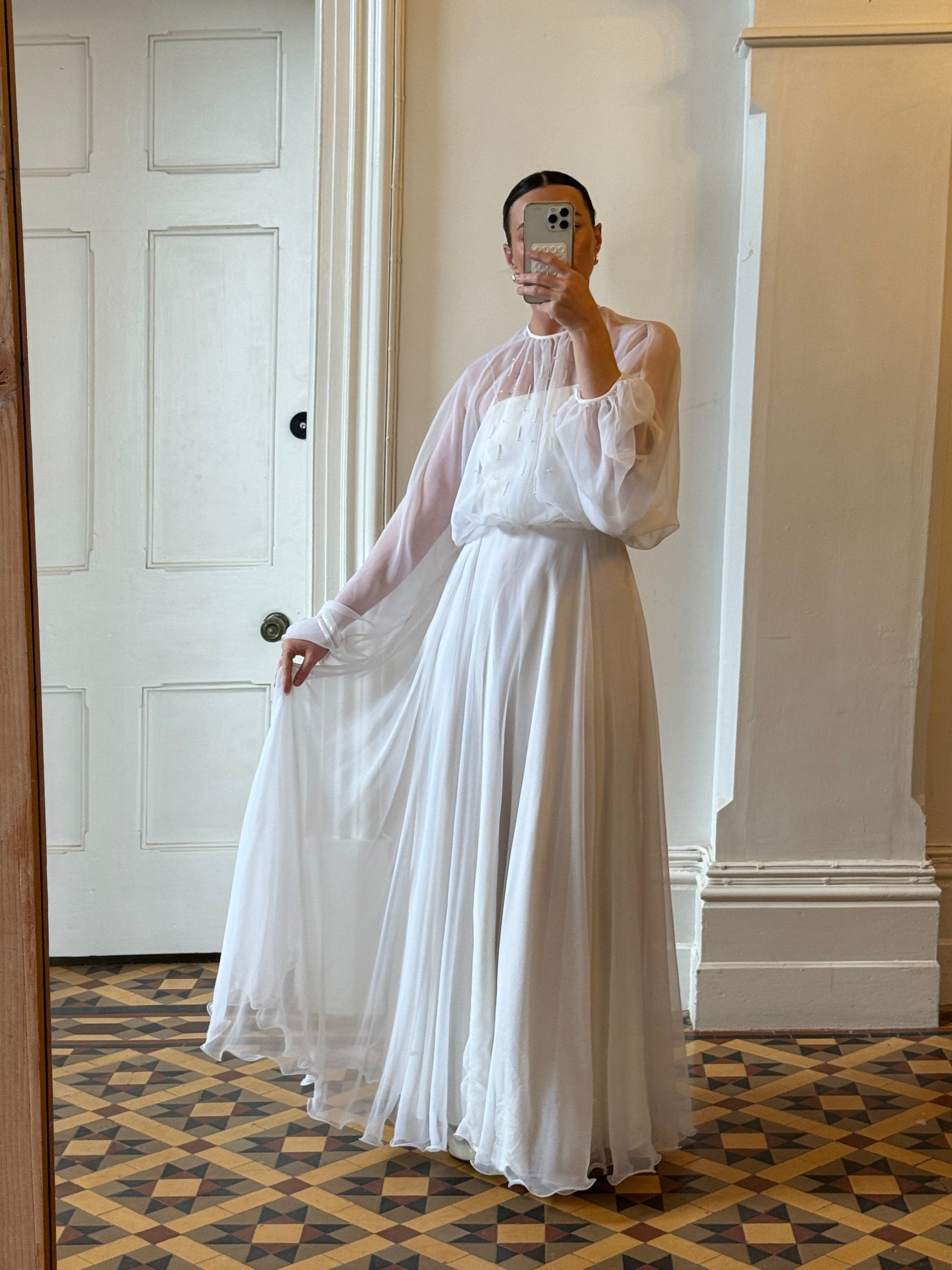 Vintage 70s Australian Made Billow Sleeve Wedding Dress