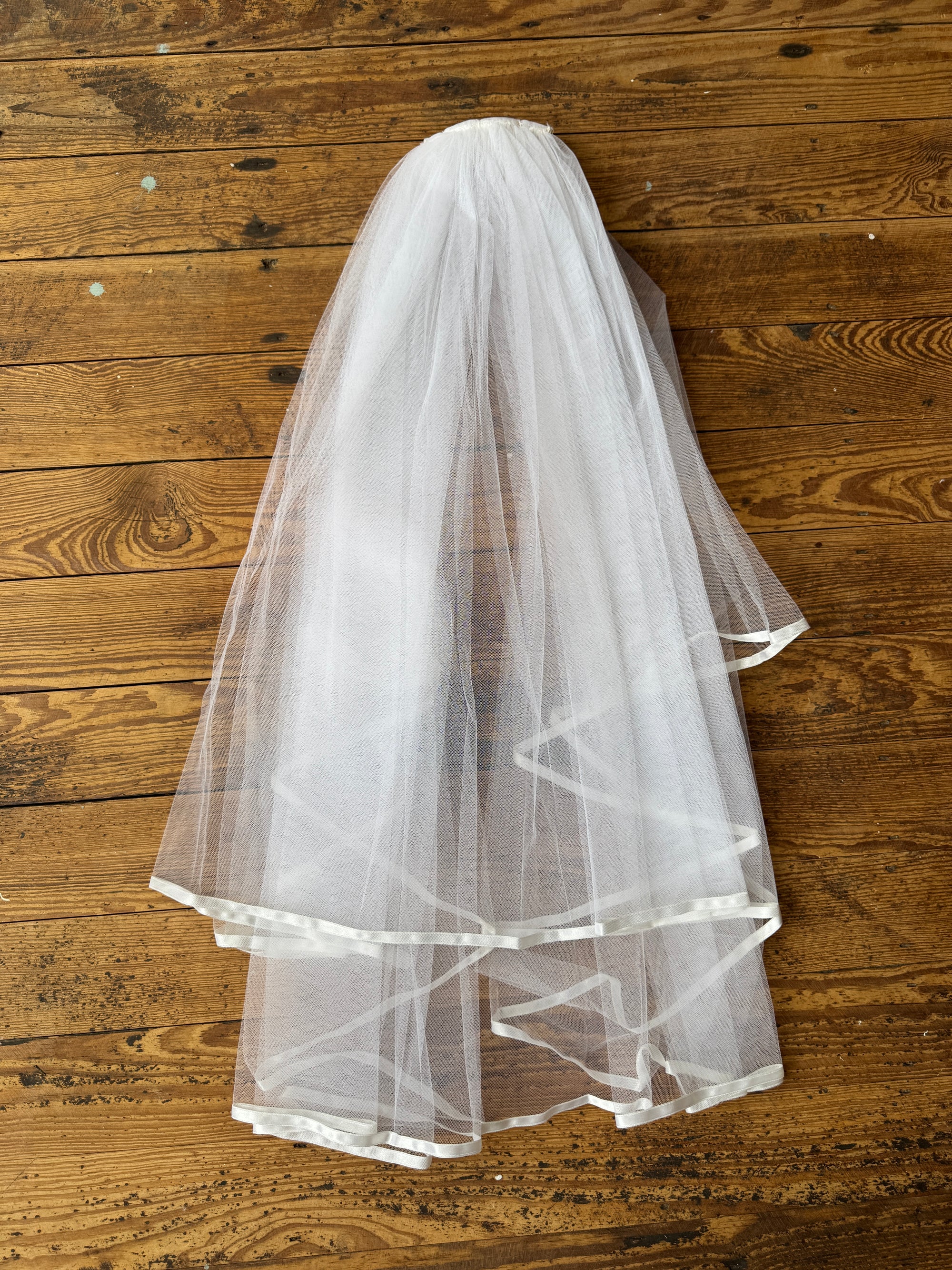 Vintage Blusher Tulle Hair Piece With Satin Edging