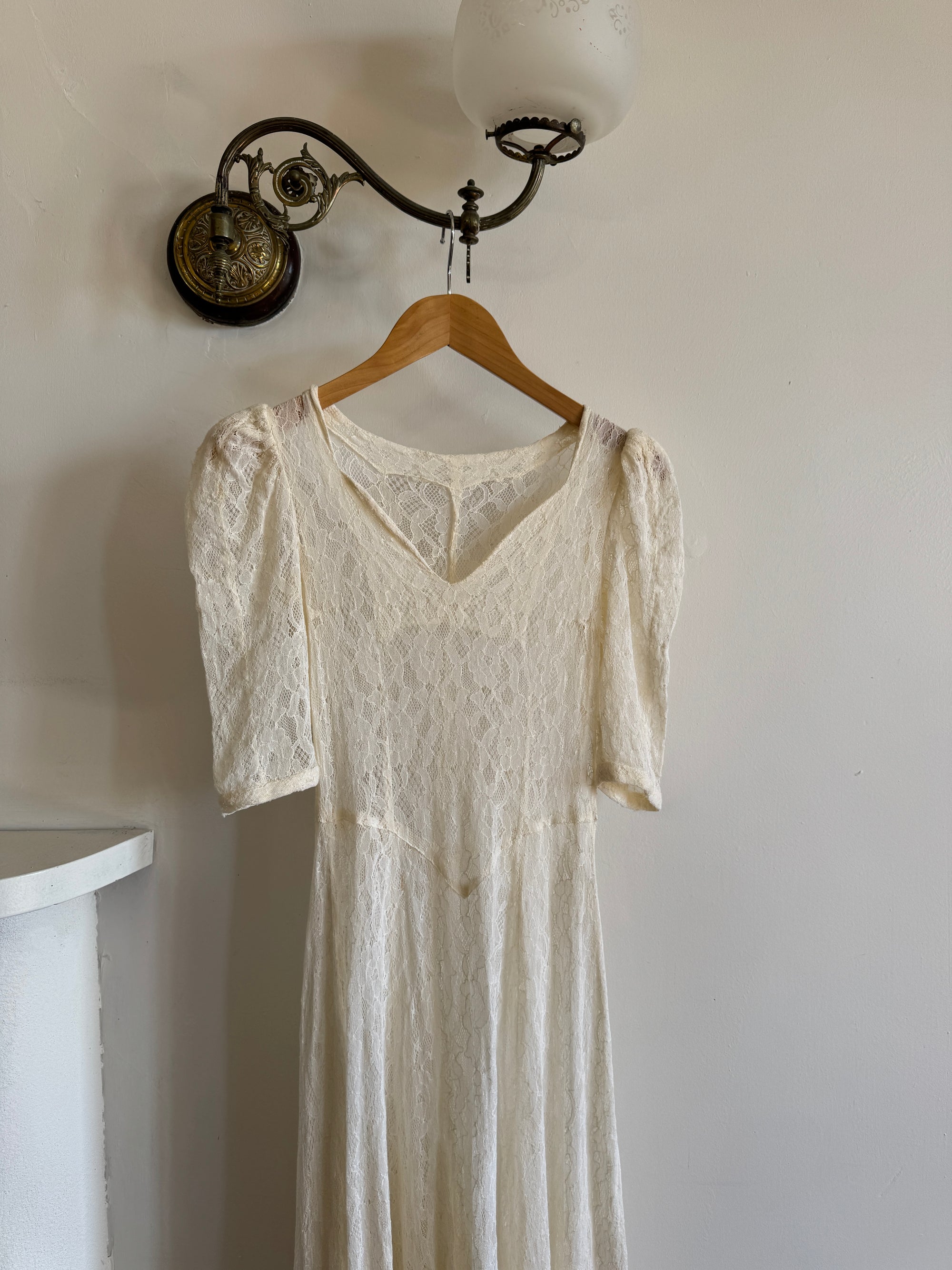Vintage 30s Bias Cut Lace Wedding Dress Creme
