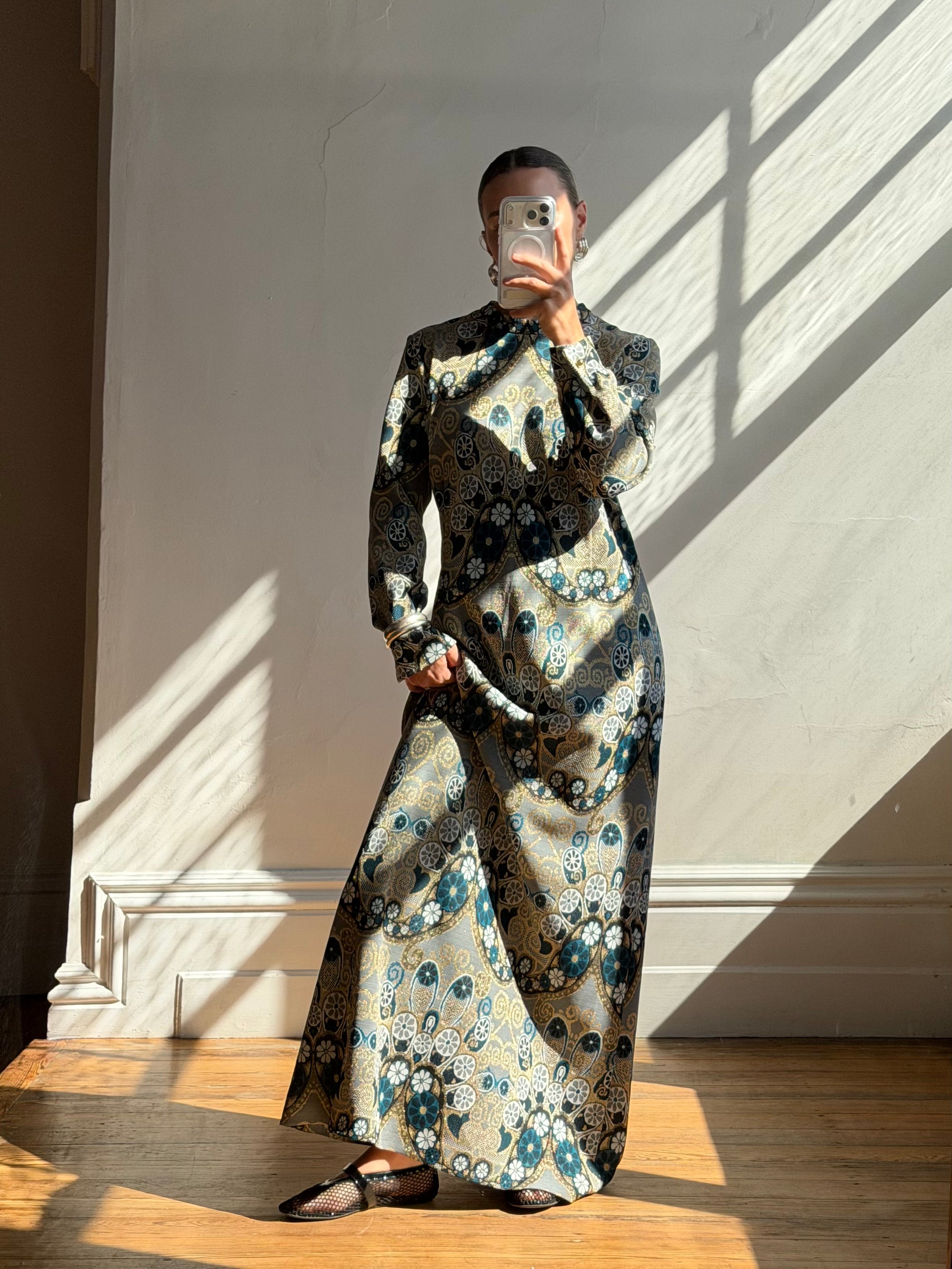 Vintage 70s Paisley Tapestry Long Sleeved Maxi Dress Blue