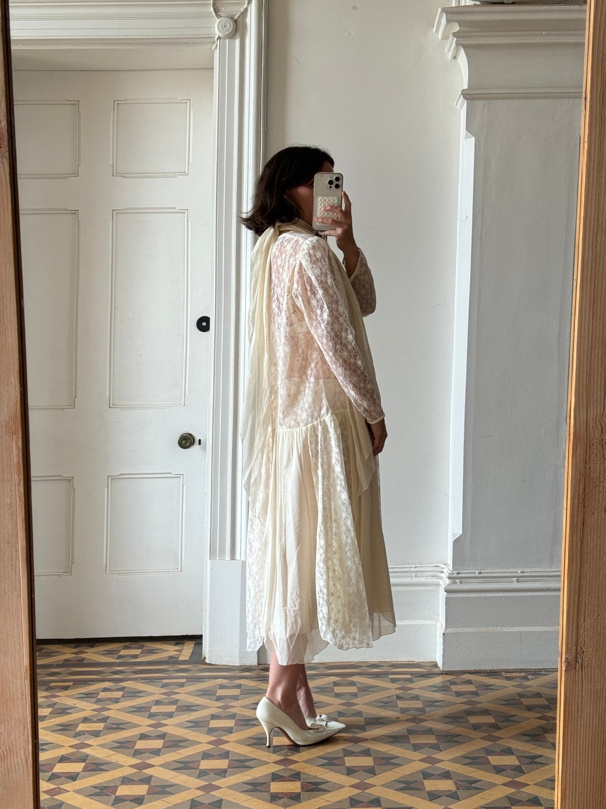 Vintage 80s Creme Lace Shift Wedding Dress With Scarf