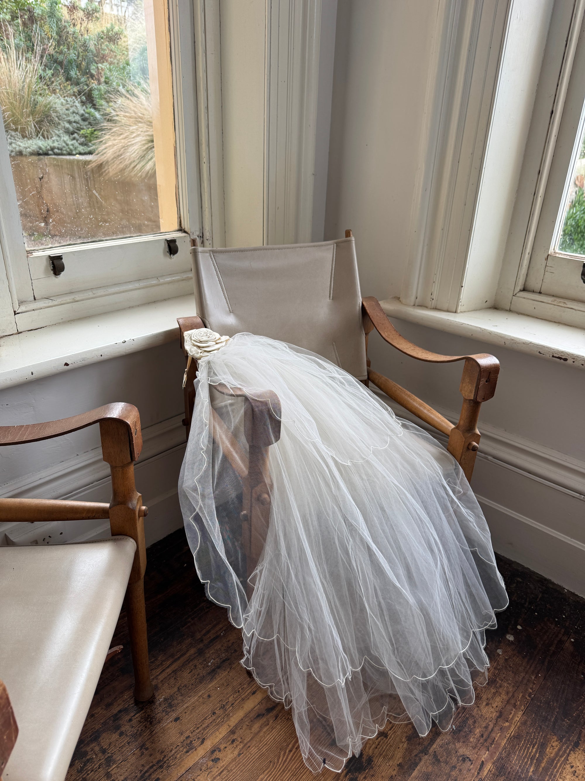 Vintage Scalloped Tulle Veil with Satin Rosette