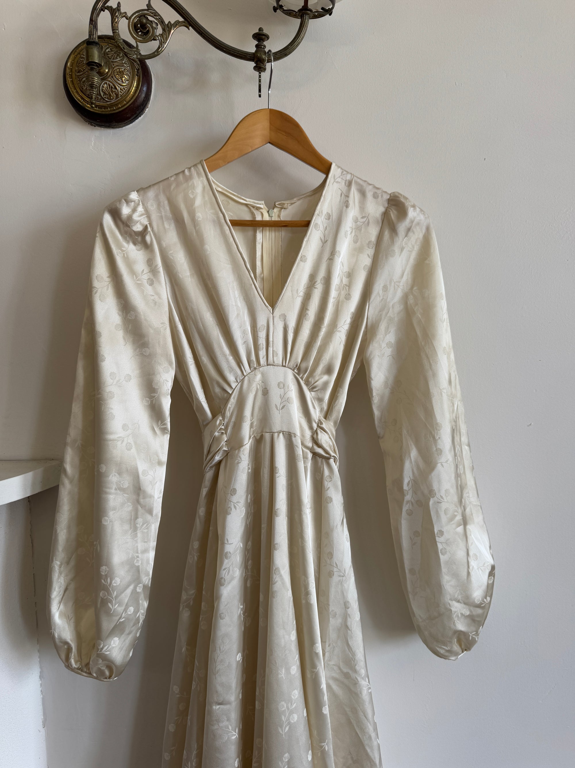 Vintage 70s Floral Satin Jacquard Wedding Dress Creme