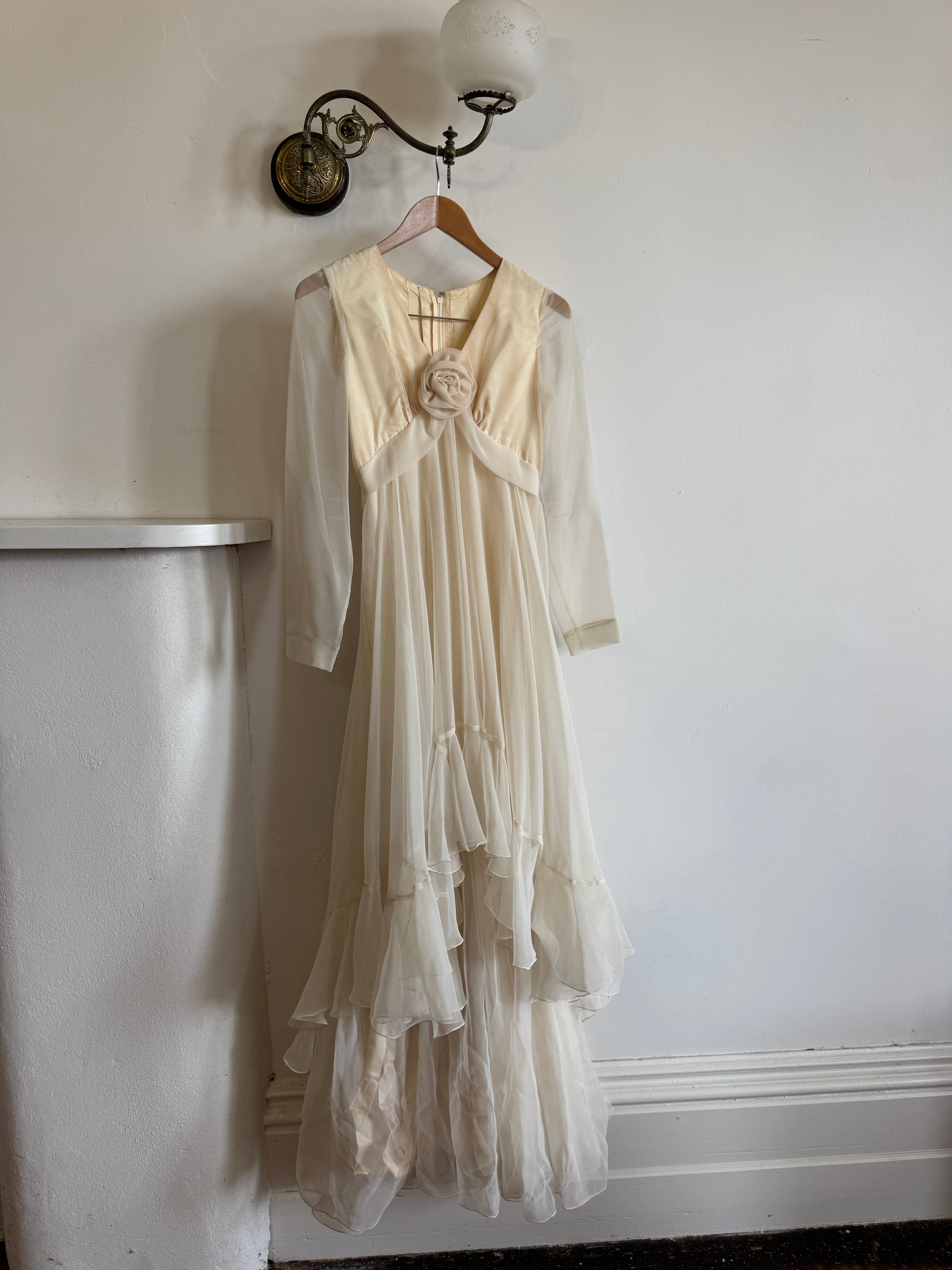 Vintage 70s Chiffon Rosette Wedding Dress Creme