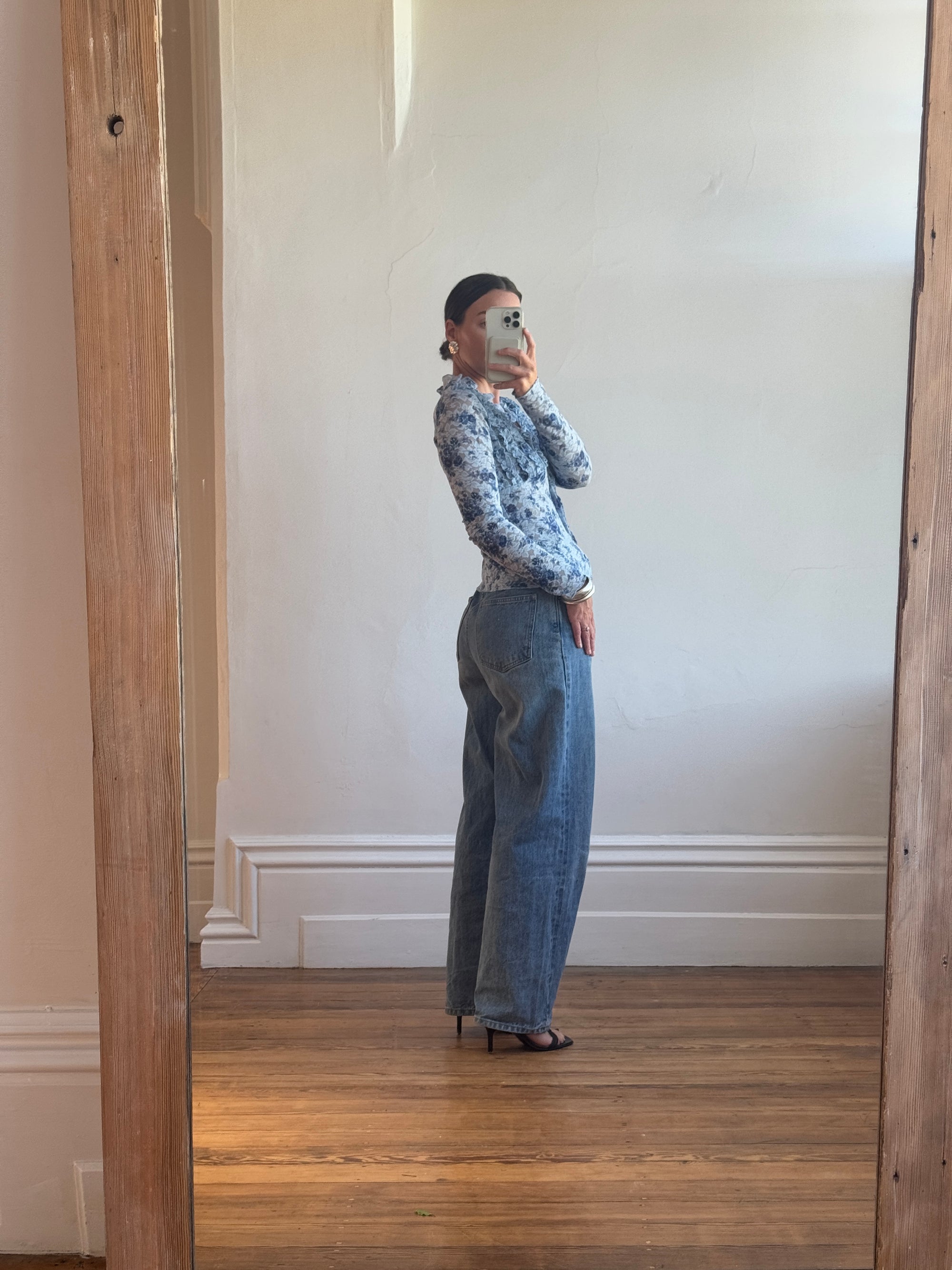 Vintage 90s Ruffle Stretch Button Up Blue Tapestry Floral