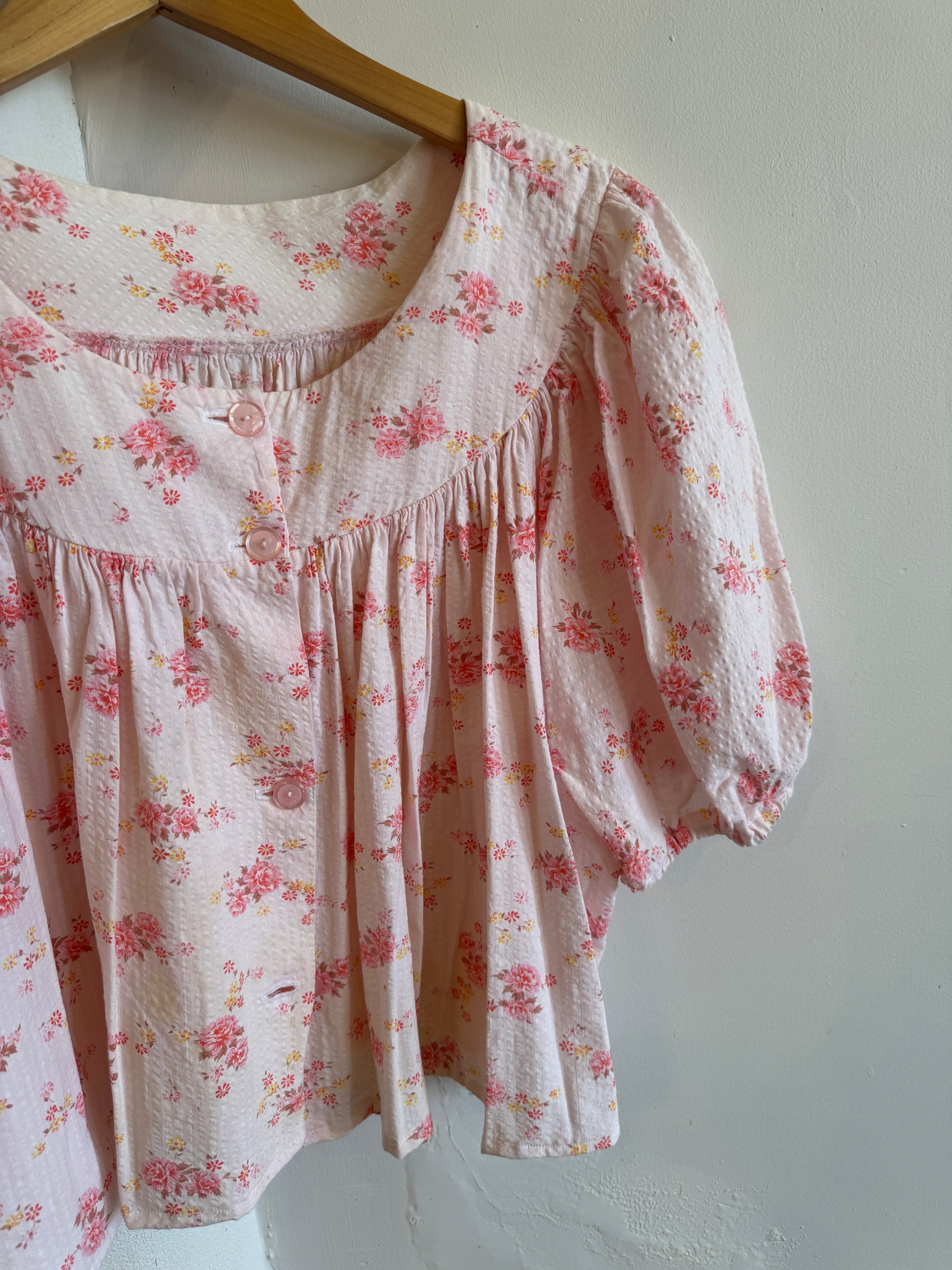 Vintage Puff Sleeve Floral Button Up Blouse Pink