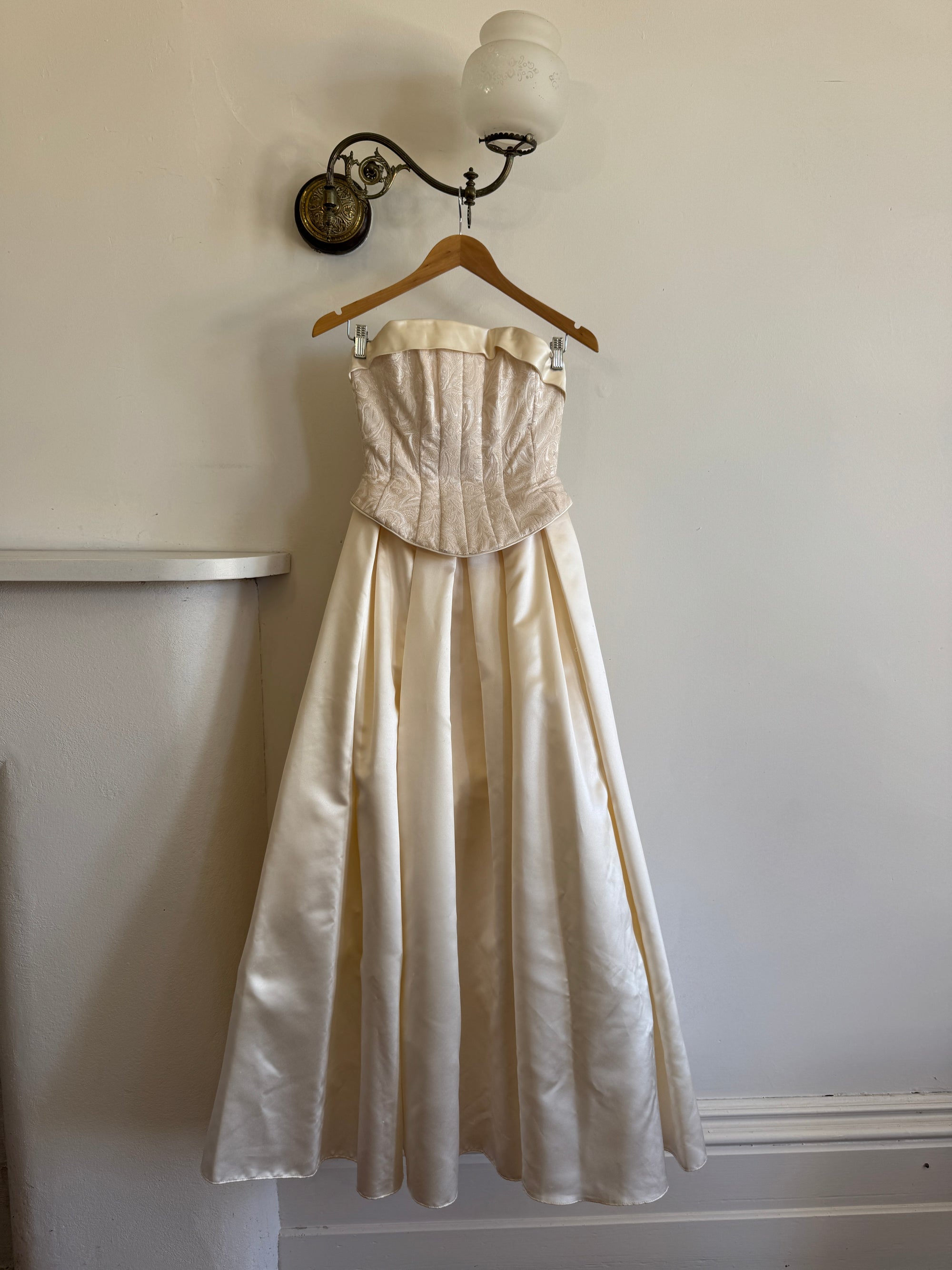 Vintage 90s Princess Brocade Champagne Wedding Gown