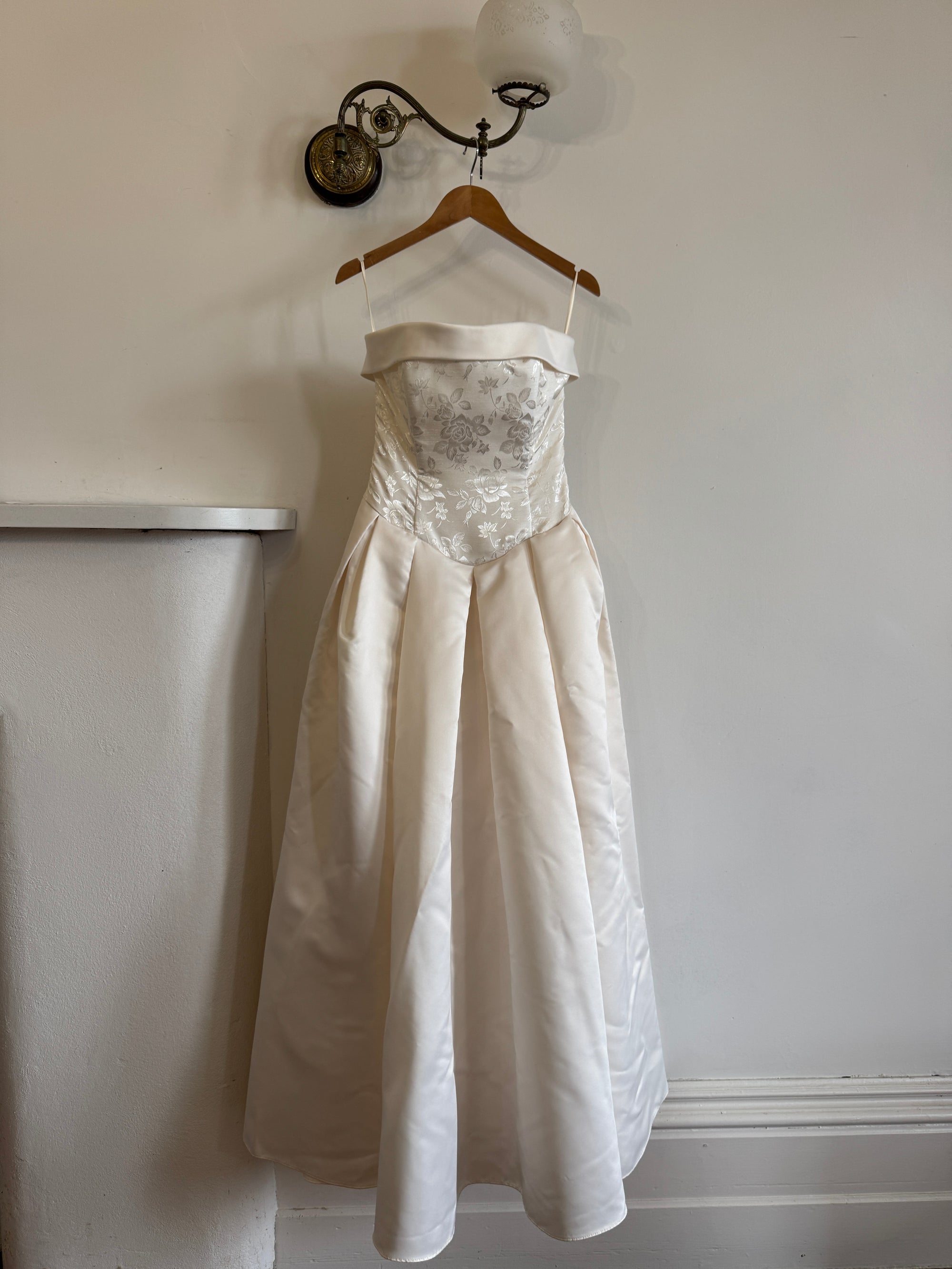 Vintage 90s Strapless Jacquard Satin Princess Wedding Dress