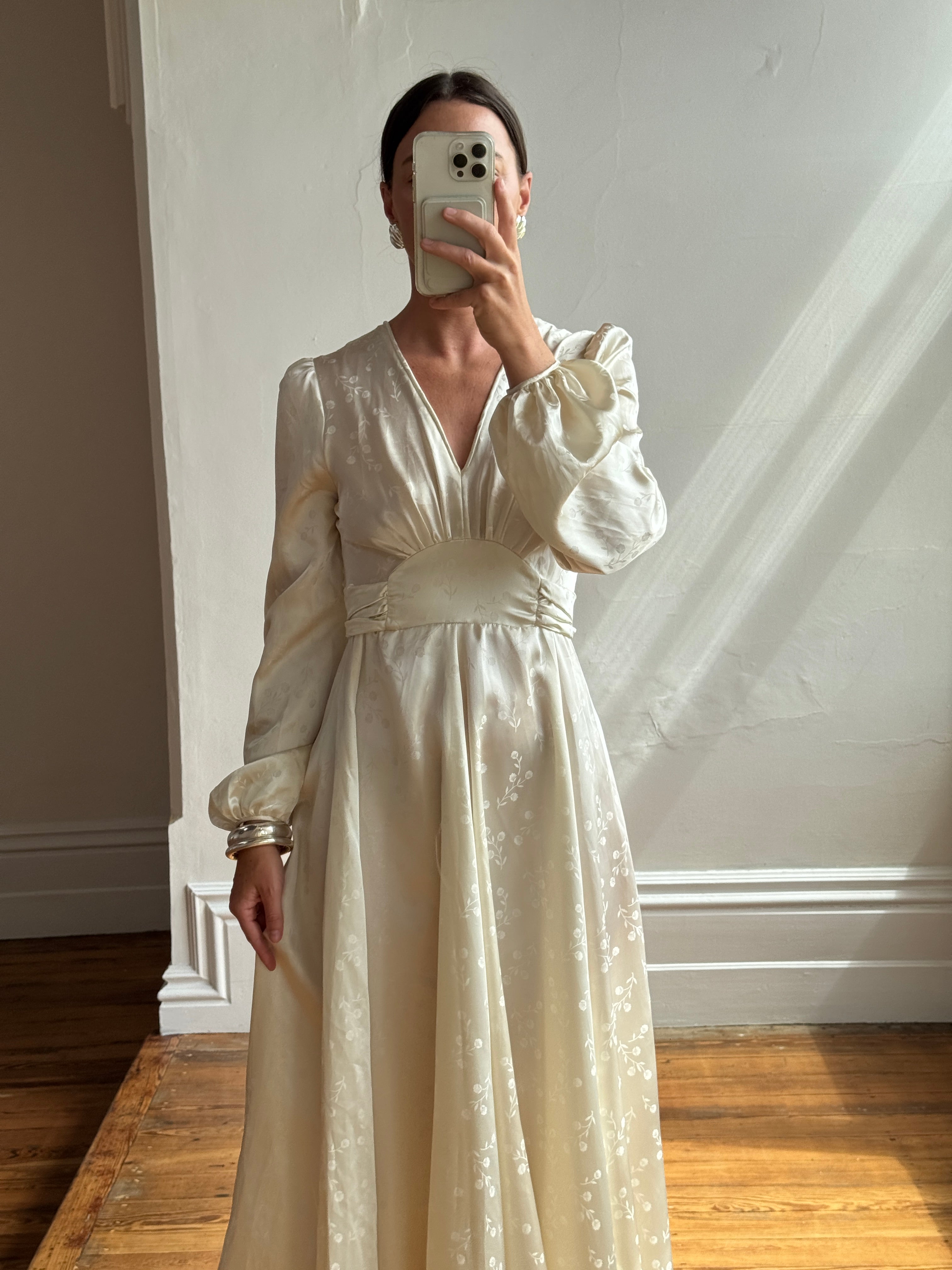 Vintage 70s Floral Satin Jacquard Wedding Dress Creme