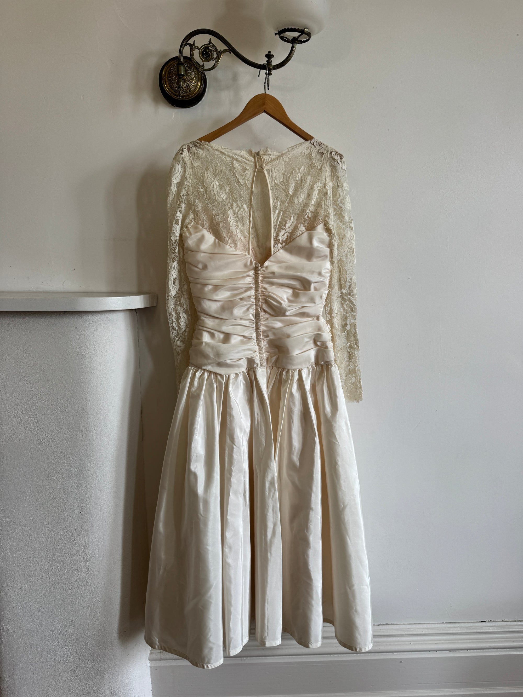 Vintage 80s Creme Taffeta Lace Midi Dress