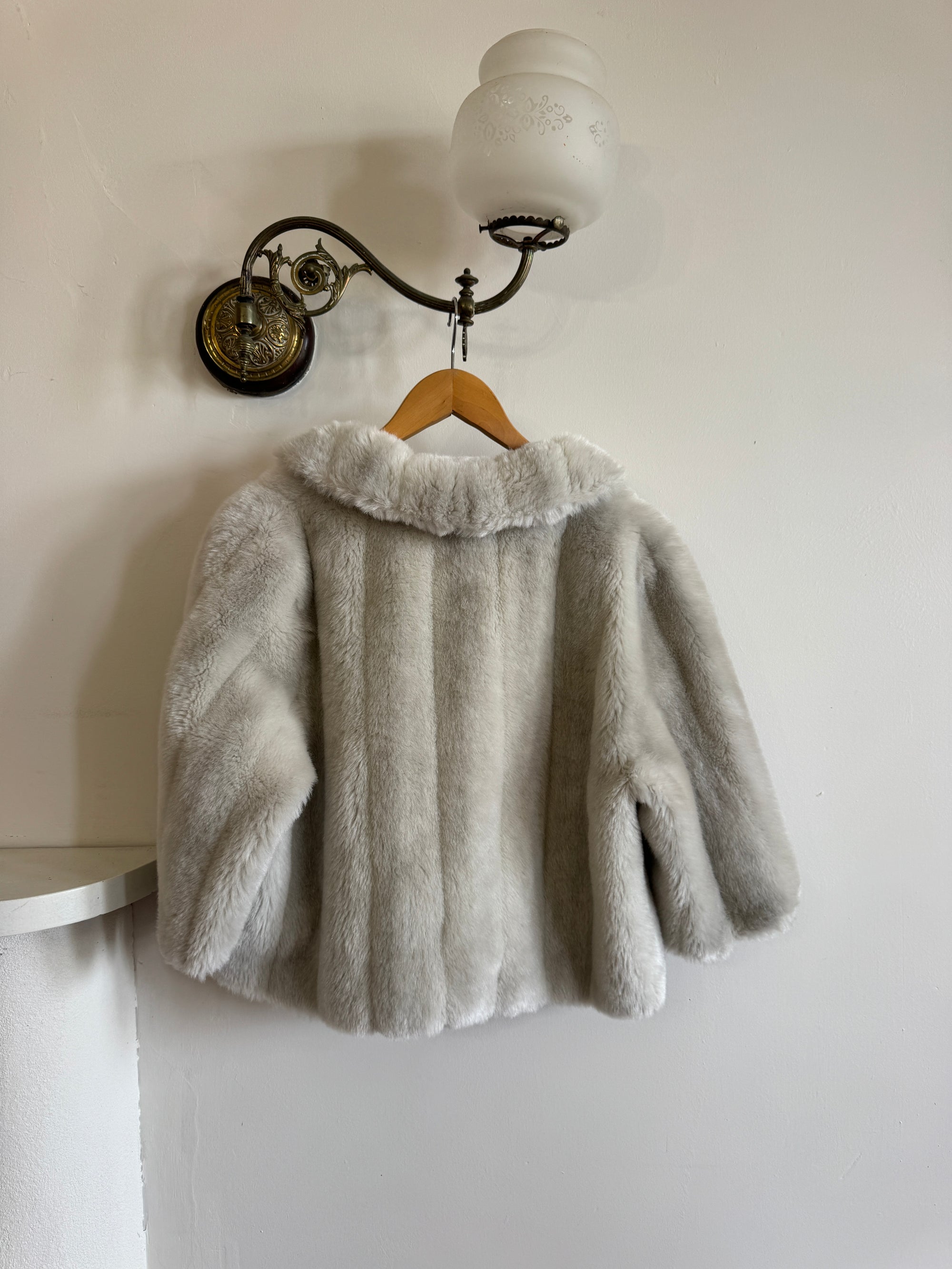 Vintage 60s Faux Fur Cropped Jacket Light Grey