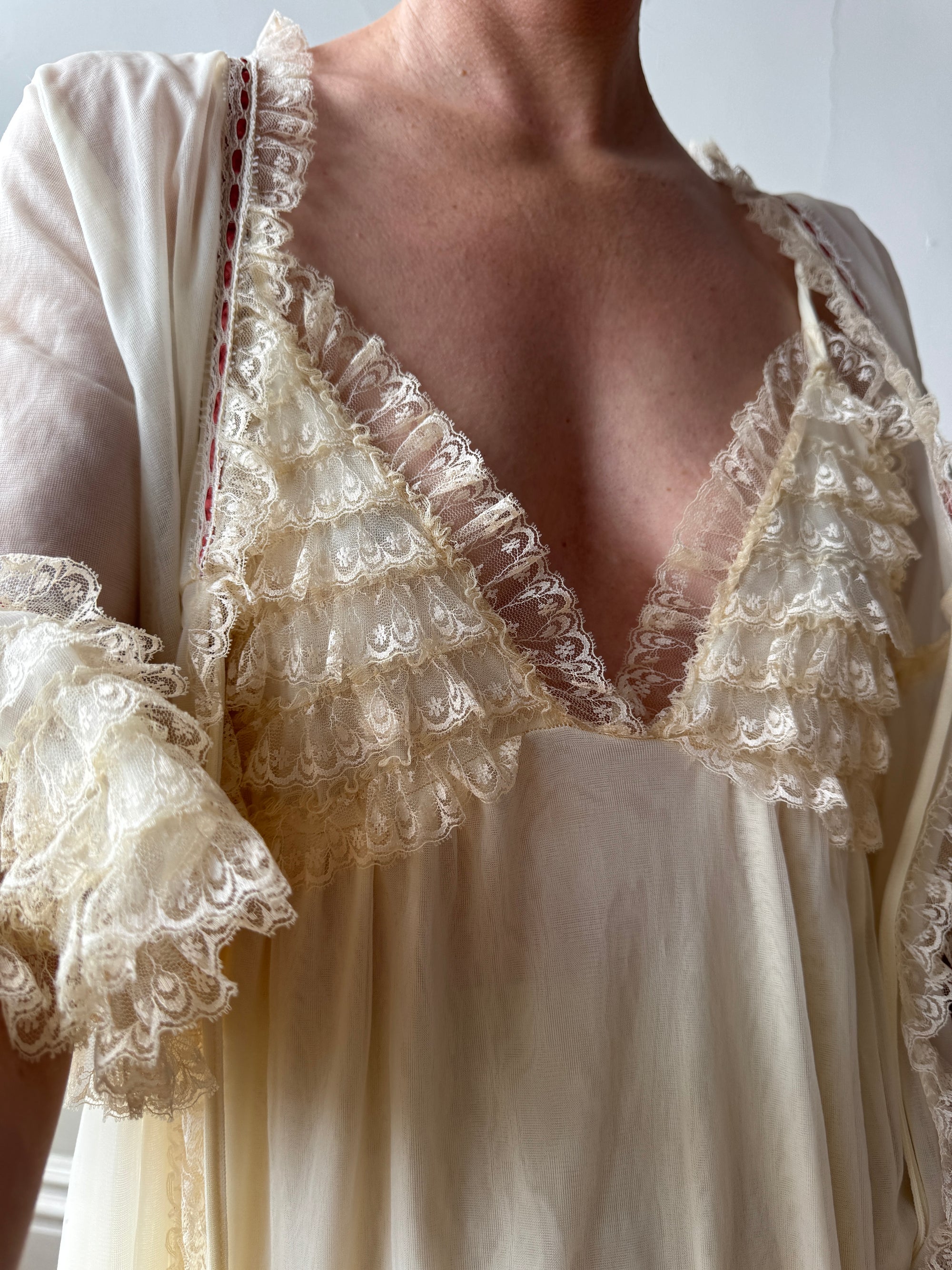 Vintage 70s Red Ribbon Peignoir and Slip Set Creme