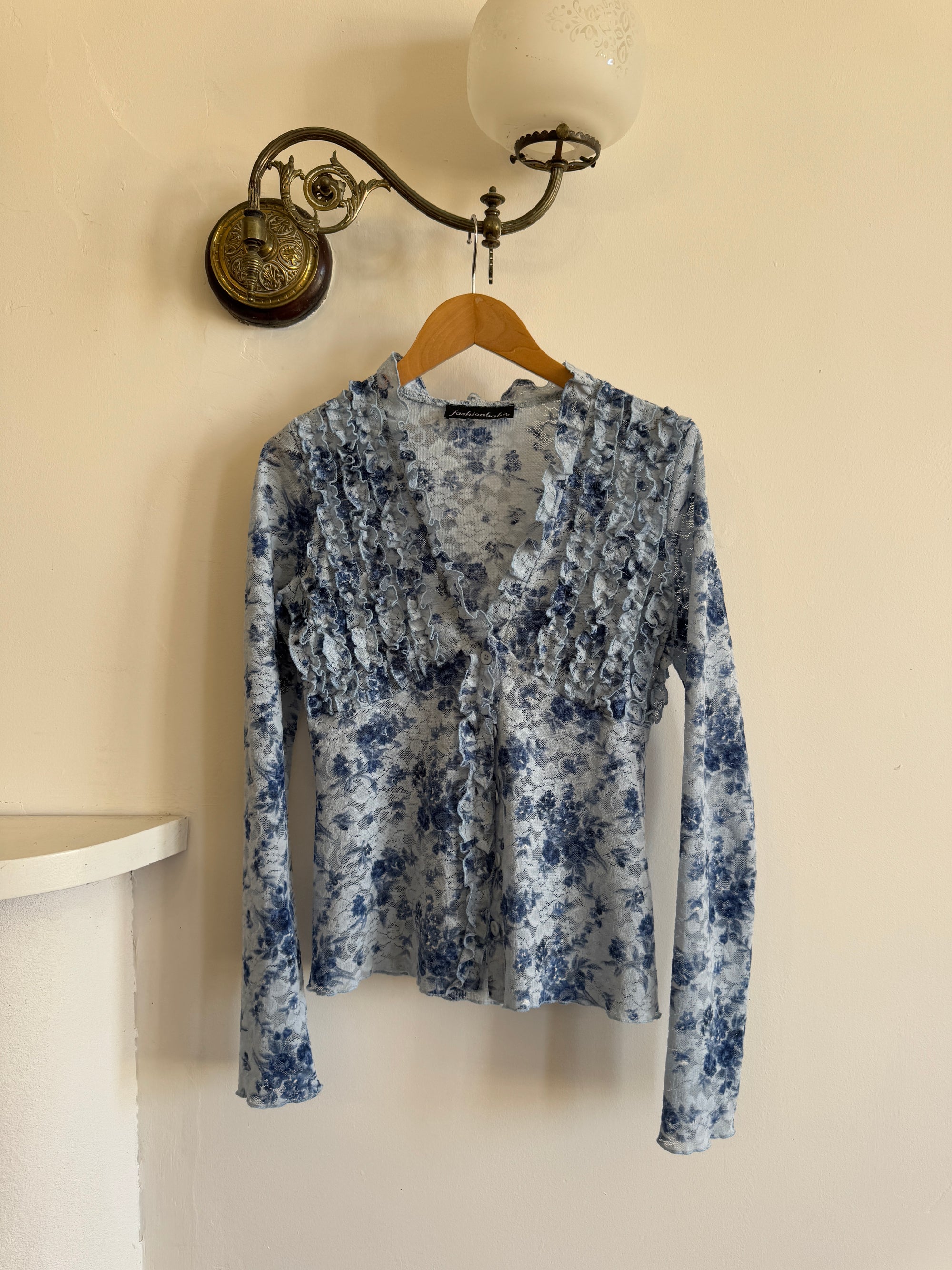Vintage 90s Ruffle Stretch Button Up Blue Tapestry Floral