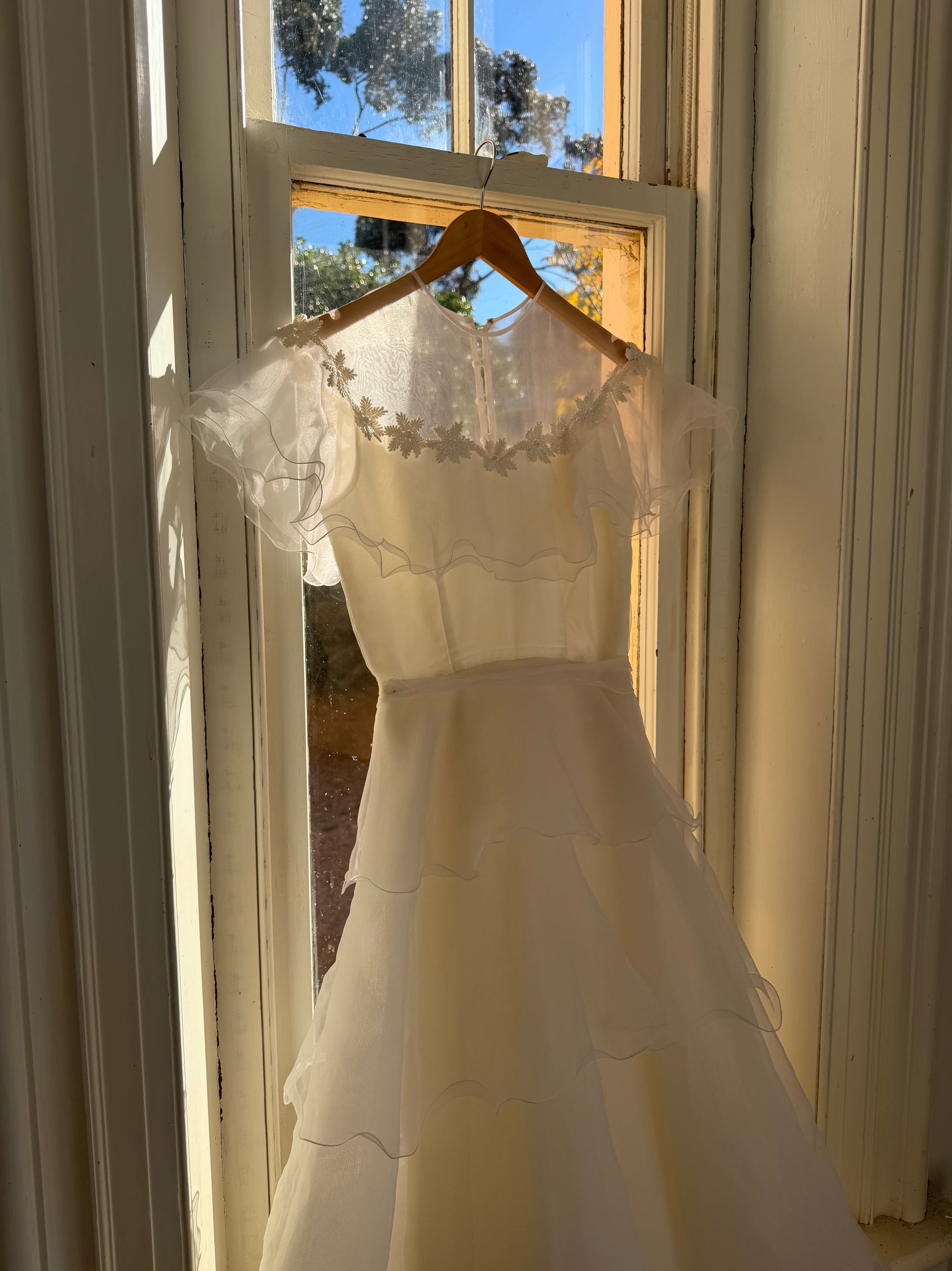Vintage 70s Tiered Organza Prairie Daisy Wedding Dress