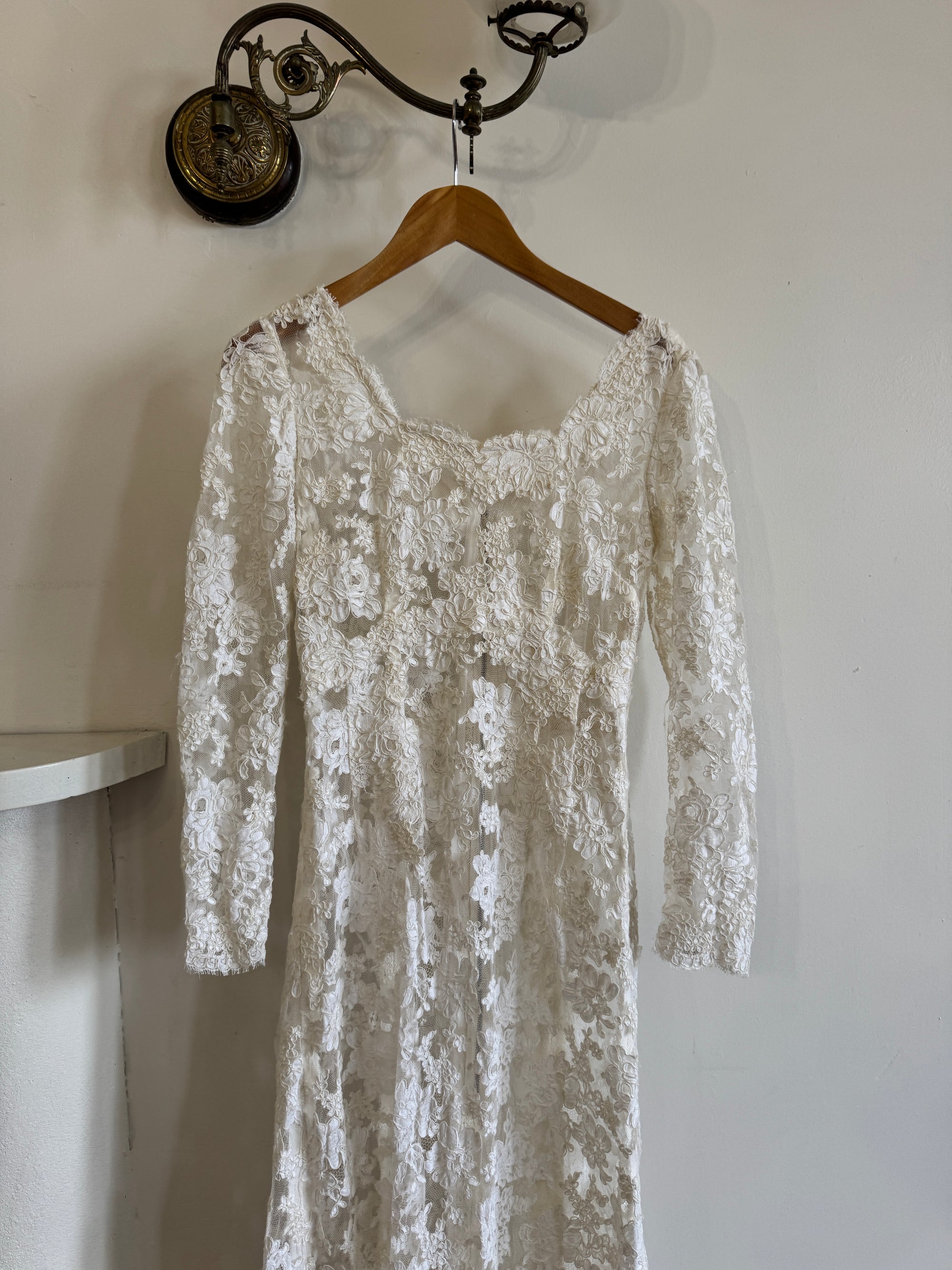 Vintage 60s Guipure Lace Long Sleeve Wedding Gown with Train