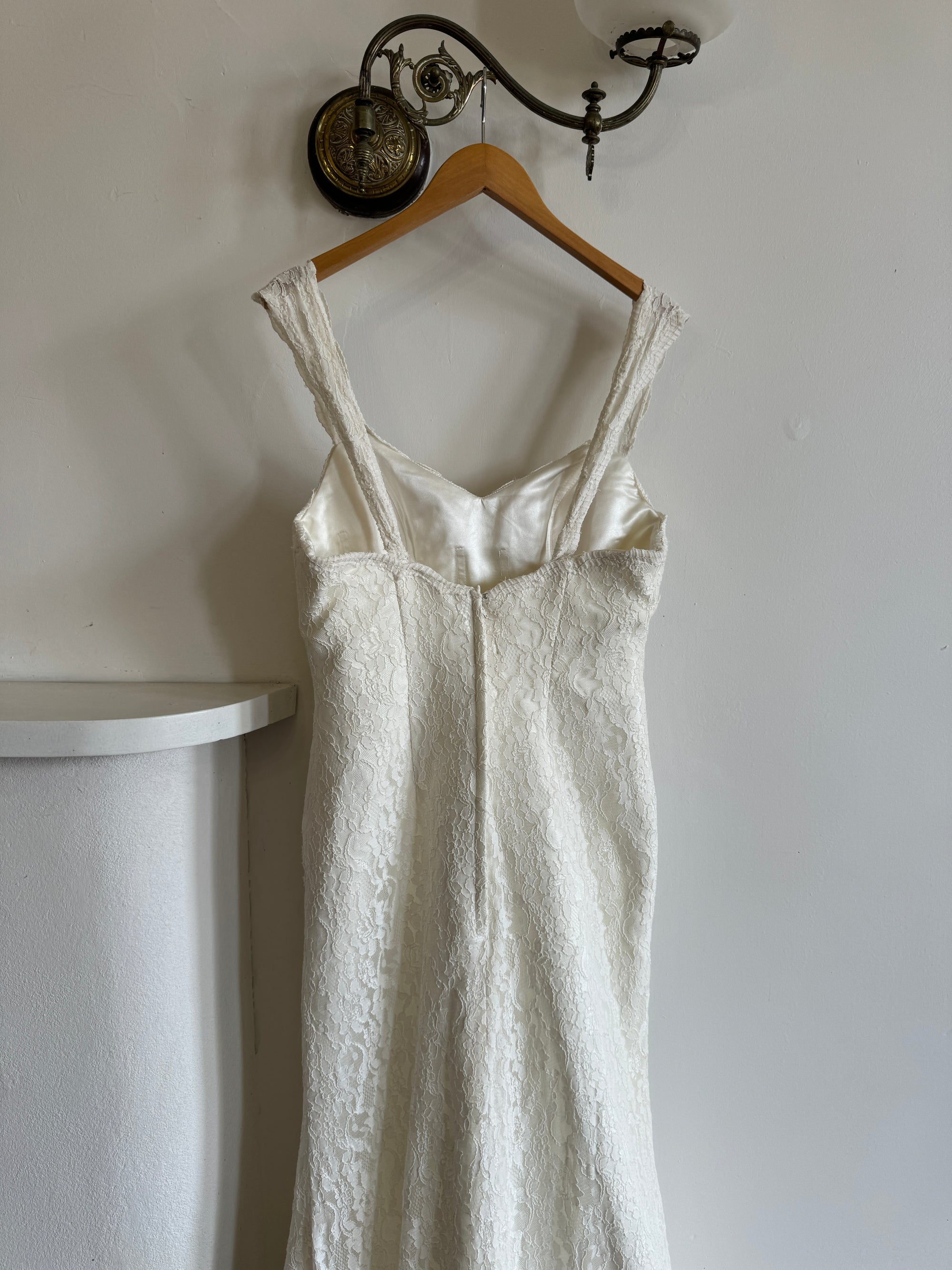 Vintage Y2K Fishtail Lace Wedding Gown