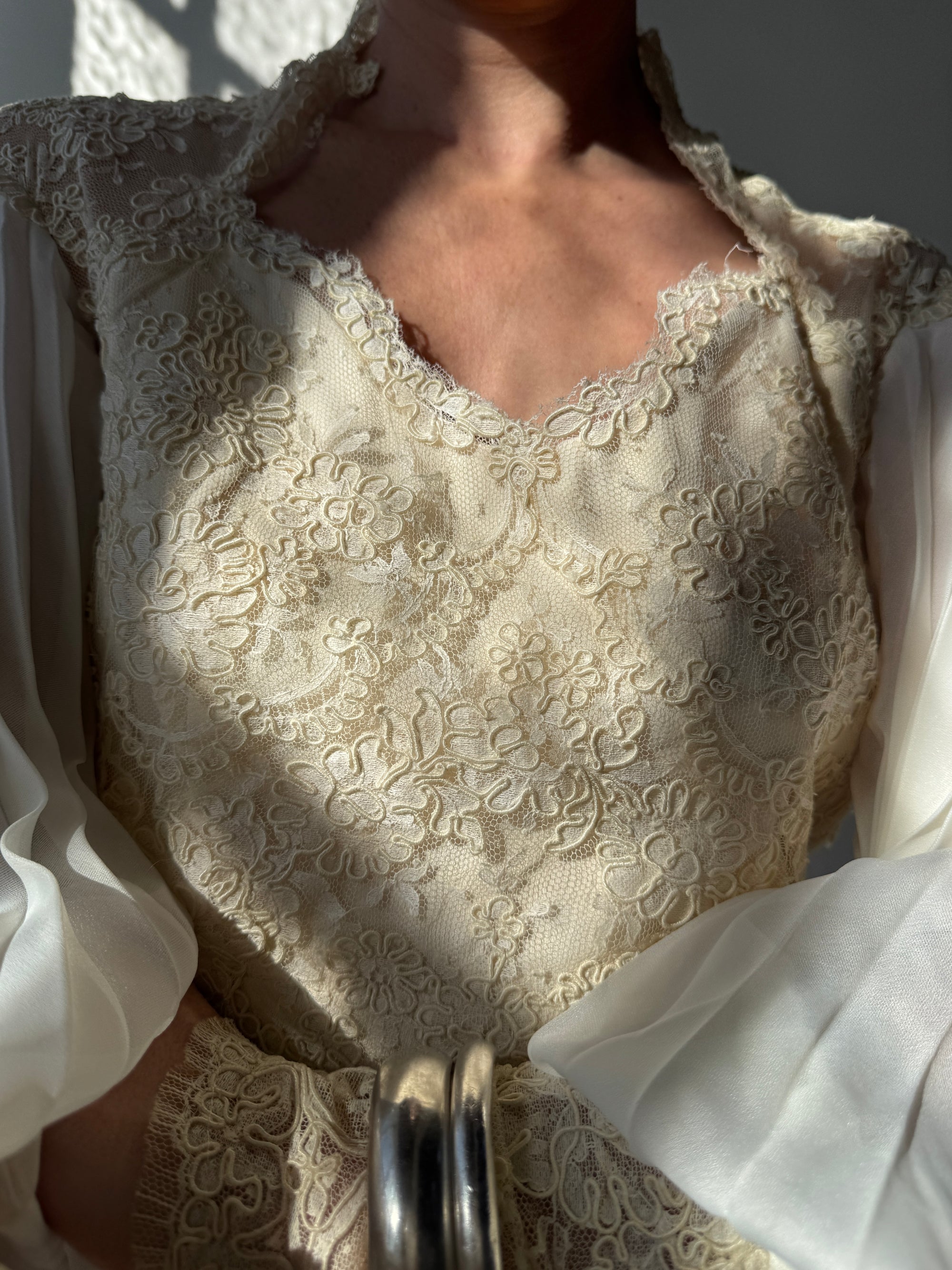 Vintage 70s Pleated Sleeve Lace Wedding Gown With Train Creme