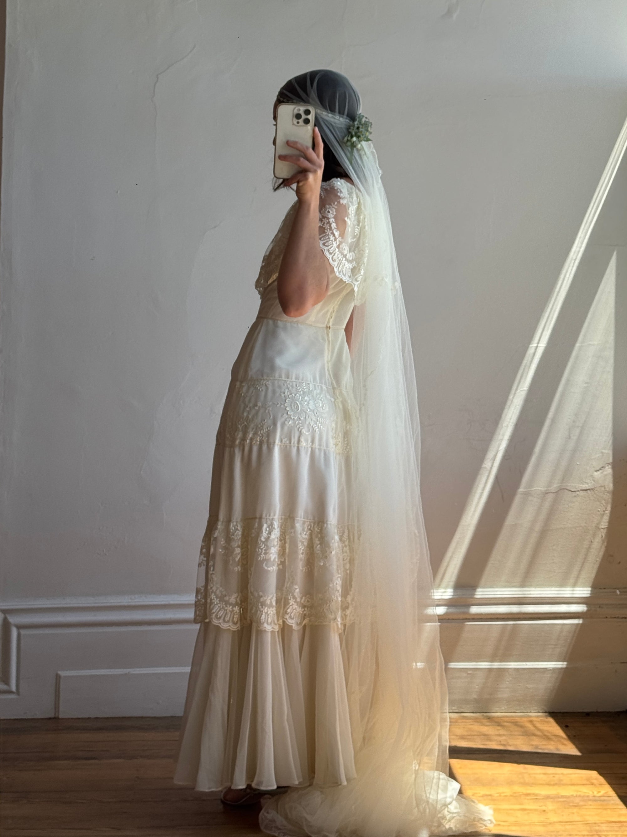 Vintage 70s Creme Tiered Lace Wedding Dress with Pleats