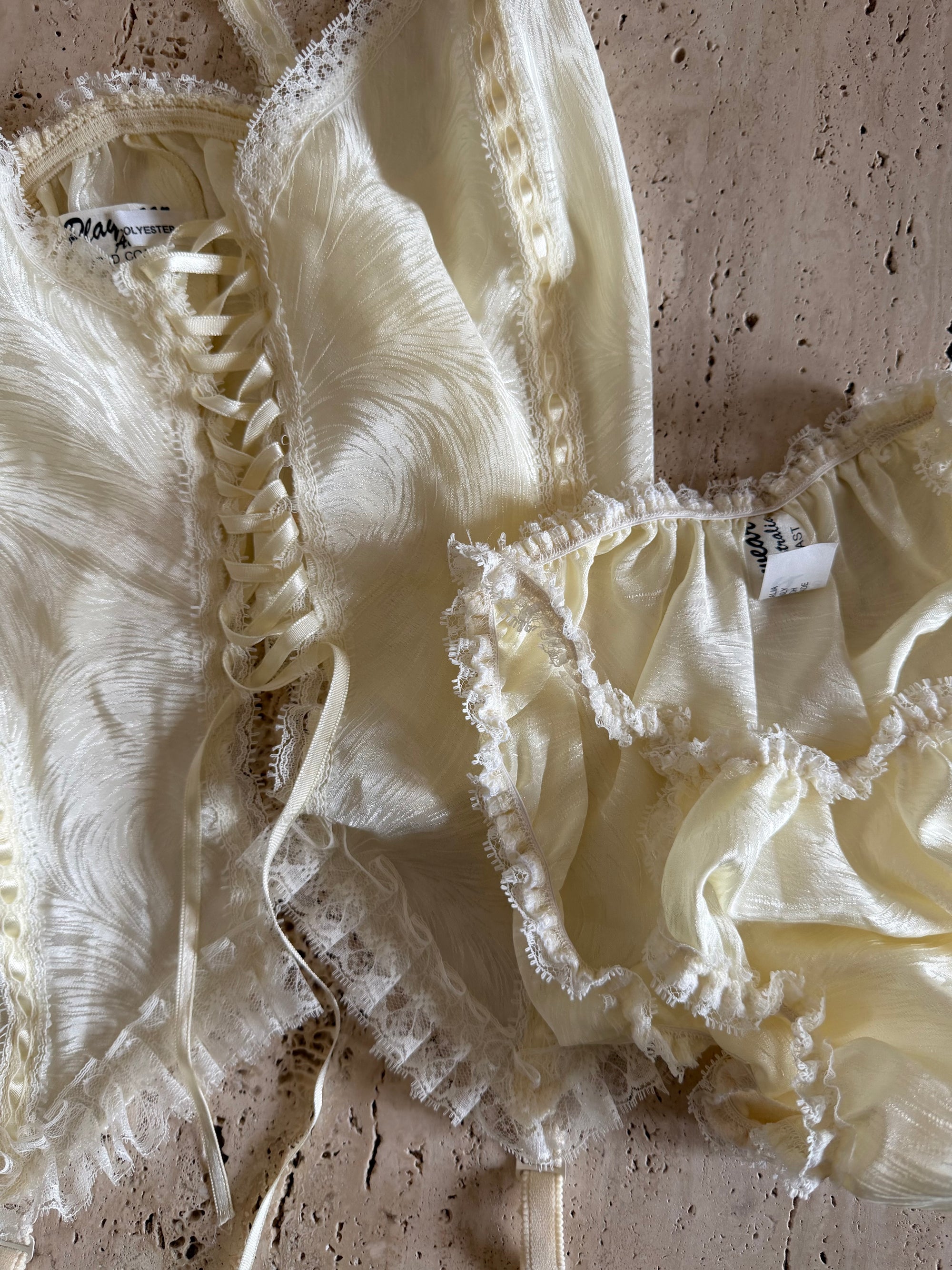Vintage 90s Deadstock Lace Up Cream Scrunch Lingerie Set