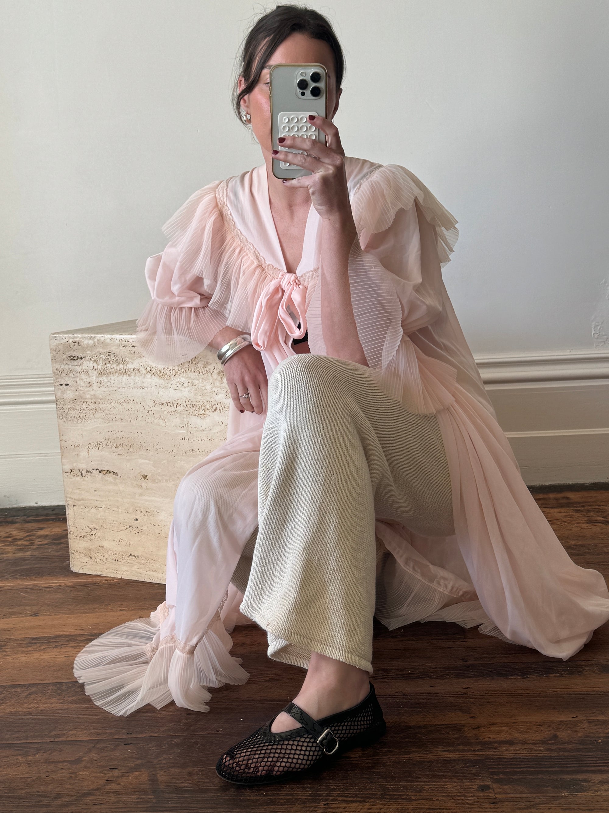 Vintage Pink Pleated Frill Tie Peignoir Cape