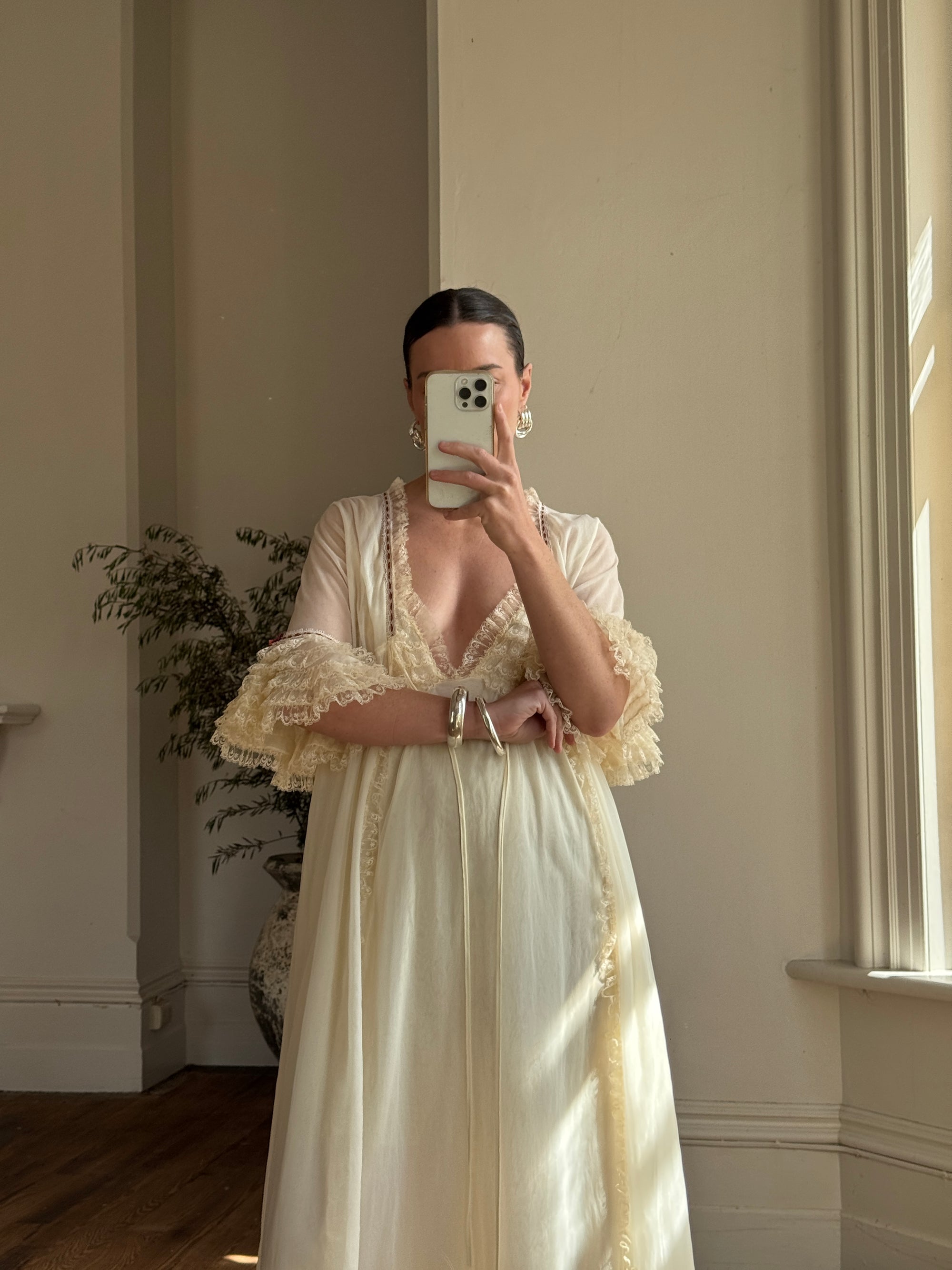 Vintage 70s Red Ribbon Peignoir and Slip Set Creme