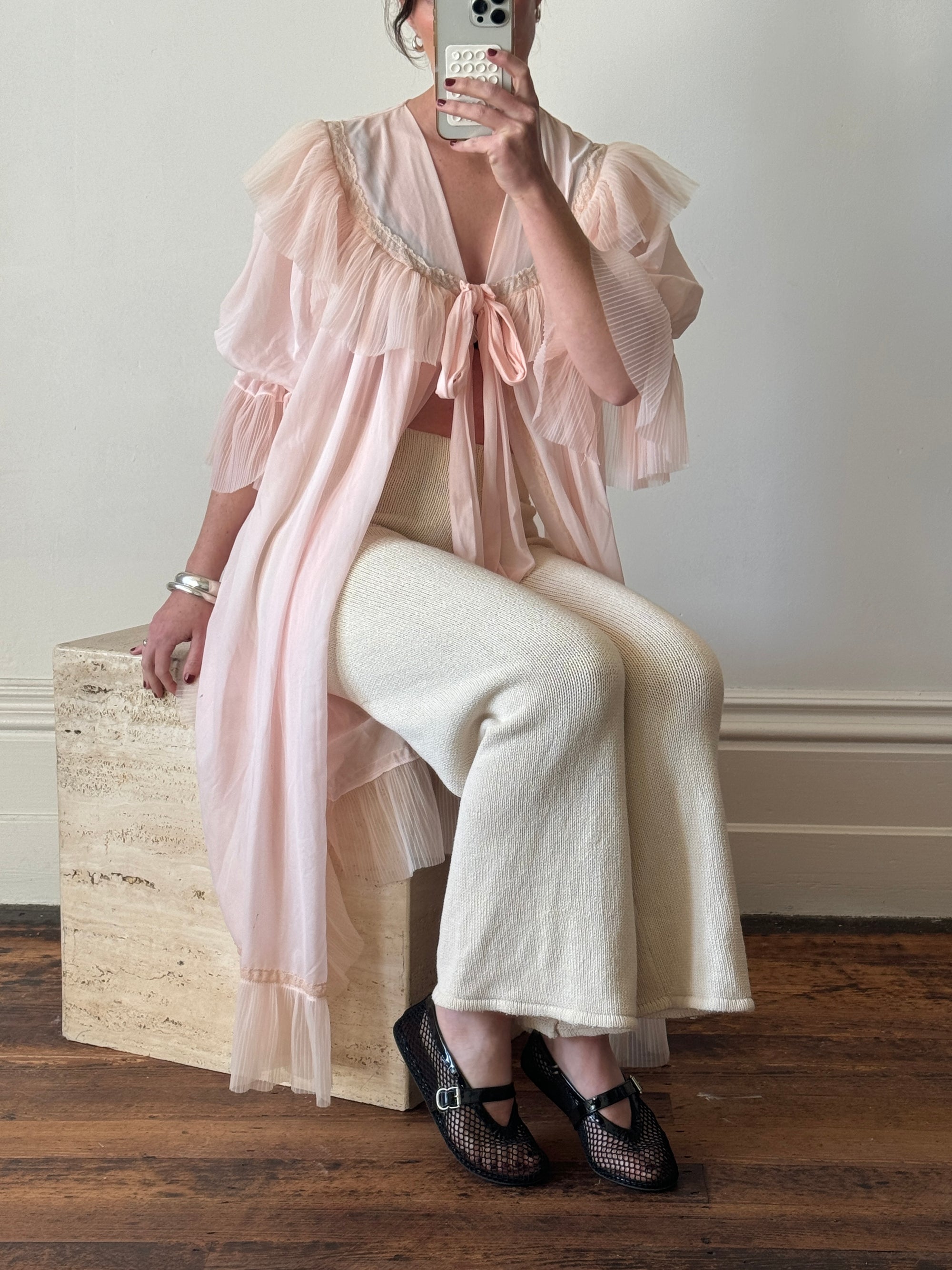 Vintage Pink Pleated Frill Tie Peignoir Cape