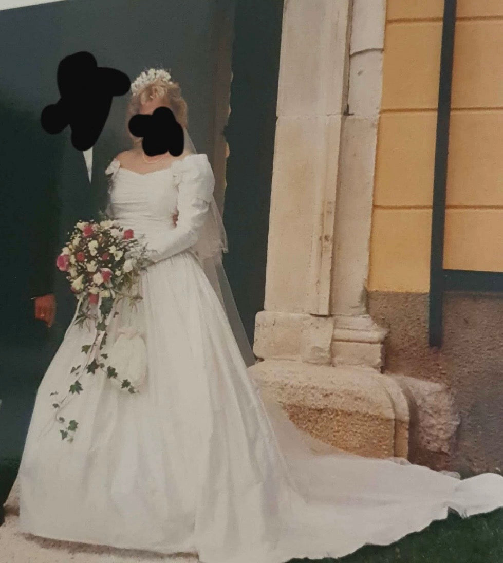 Vintage 90s Pure Silk Rosette Off Shoulder Wedding Gown