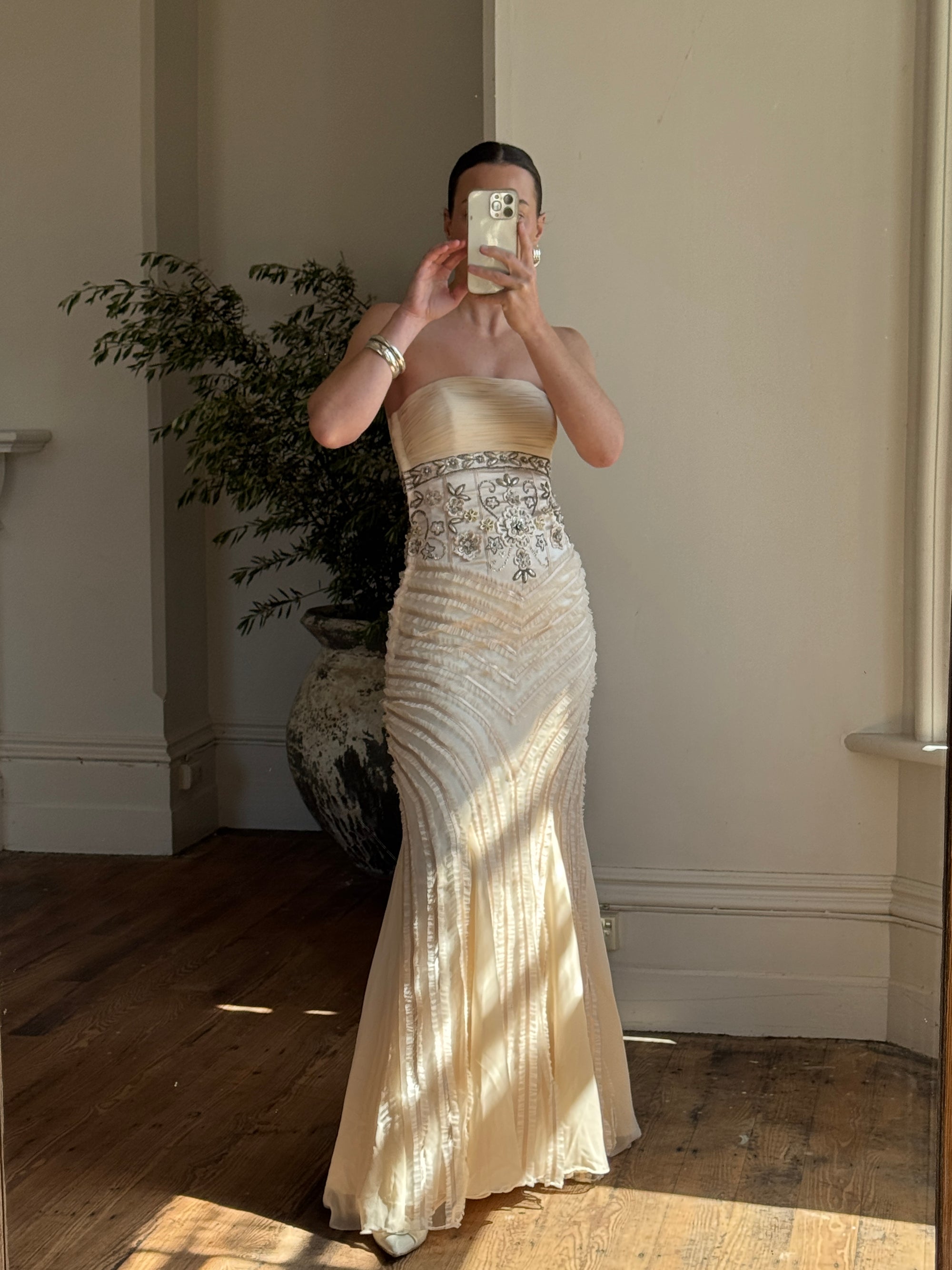 Vintage 90s Embroidered Waist Strapless Wedding Dress Creme