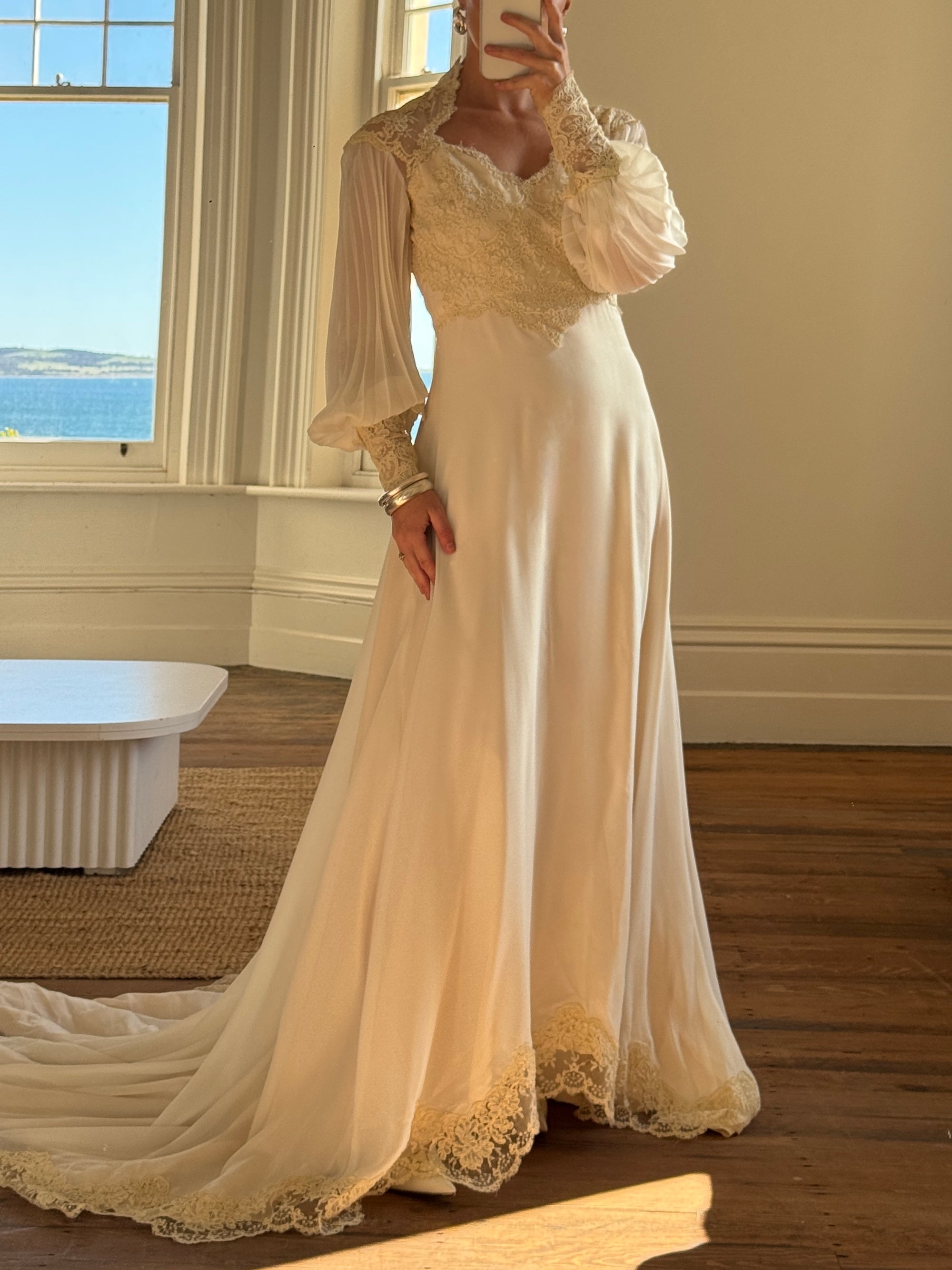 Vintage 70s Pleated Sleeve Lace Wedding Gown With Train Creme