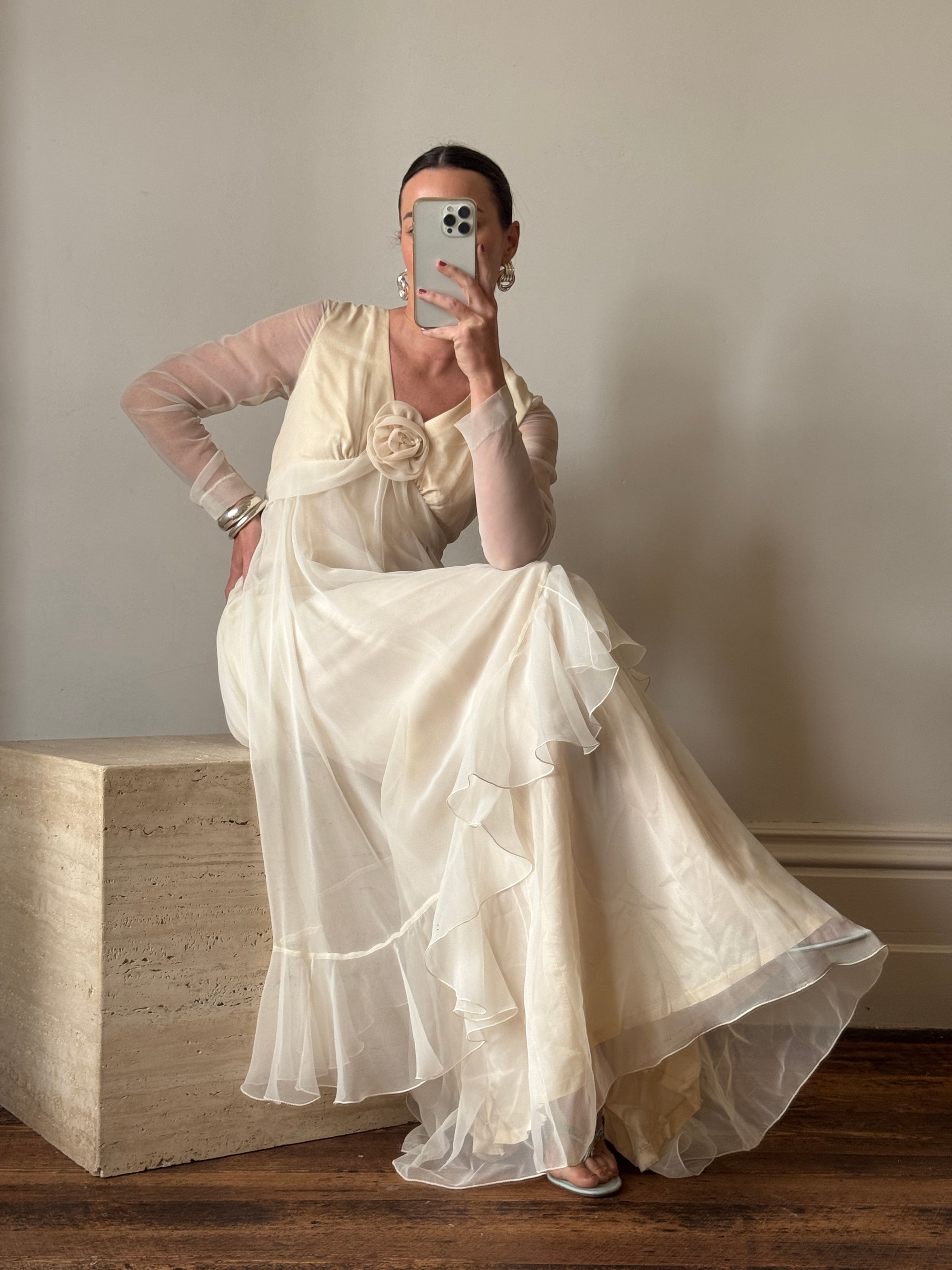 Vintage 70s Chiffon Rosette Wedding Dress Creme