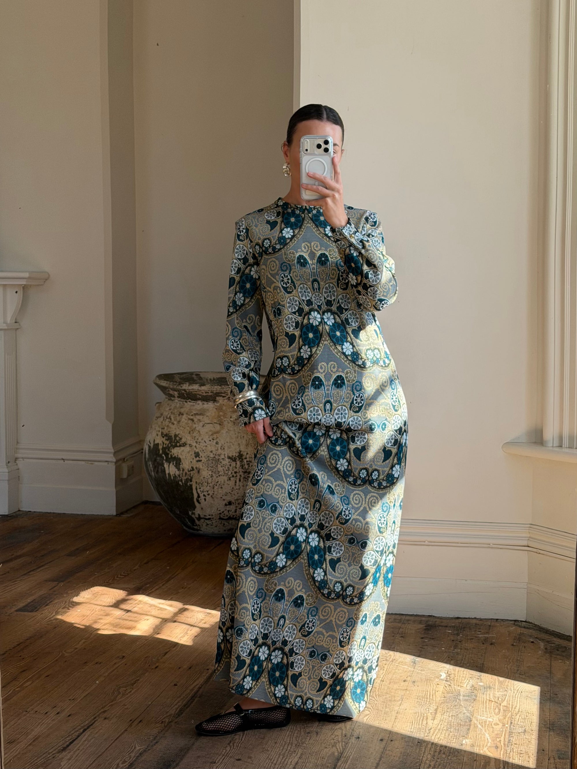 Vintage 70s Paisley Tapestry Long Sleeved Maxi Dress Blue