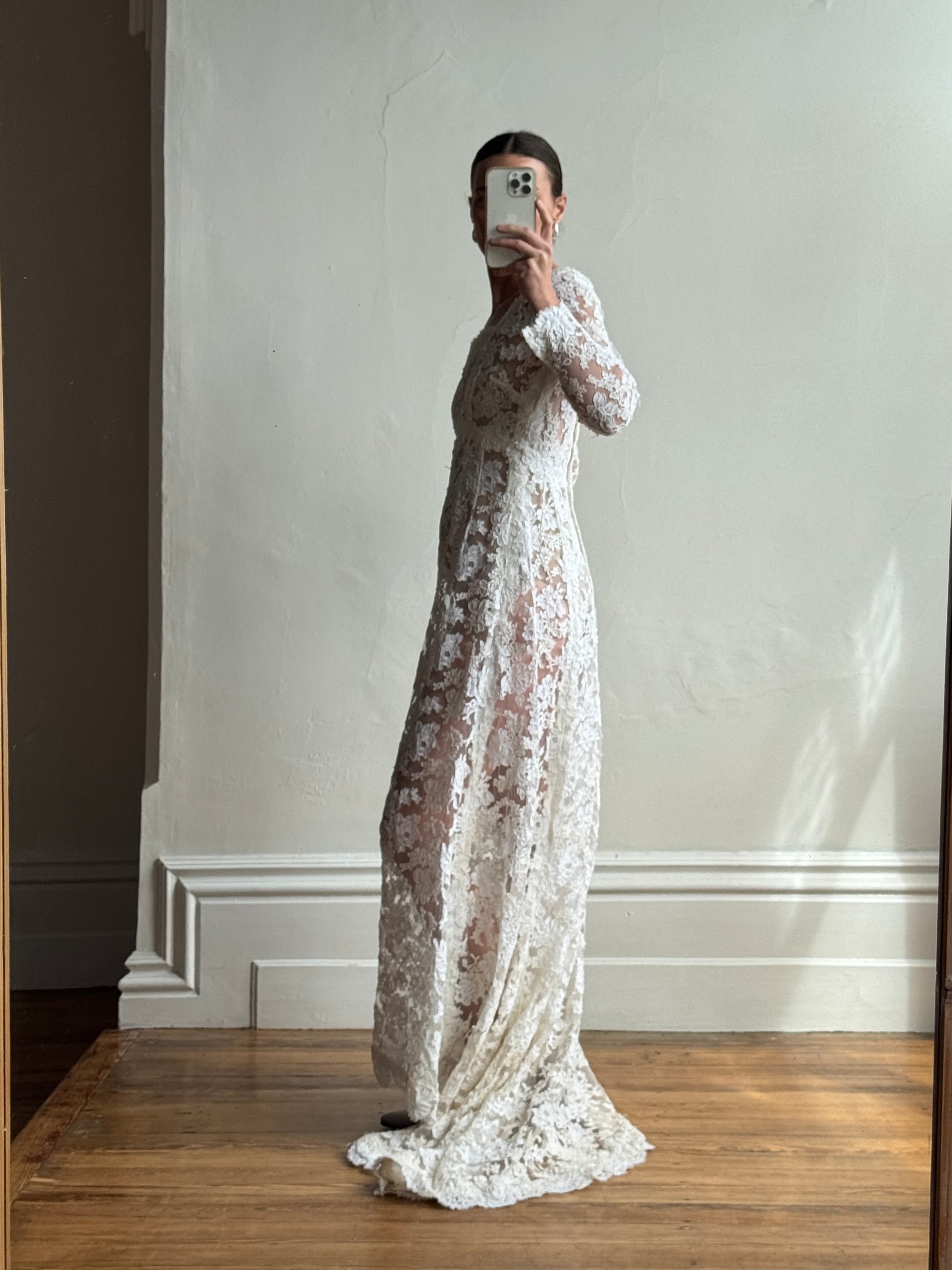 Vintage 60s Guipure Lace Long Sleeve Wedding Gown with Train