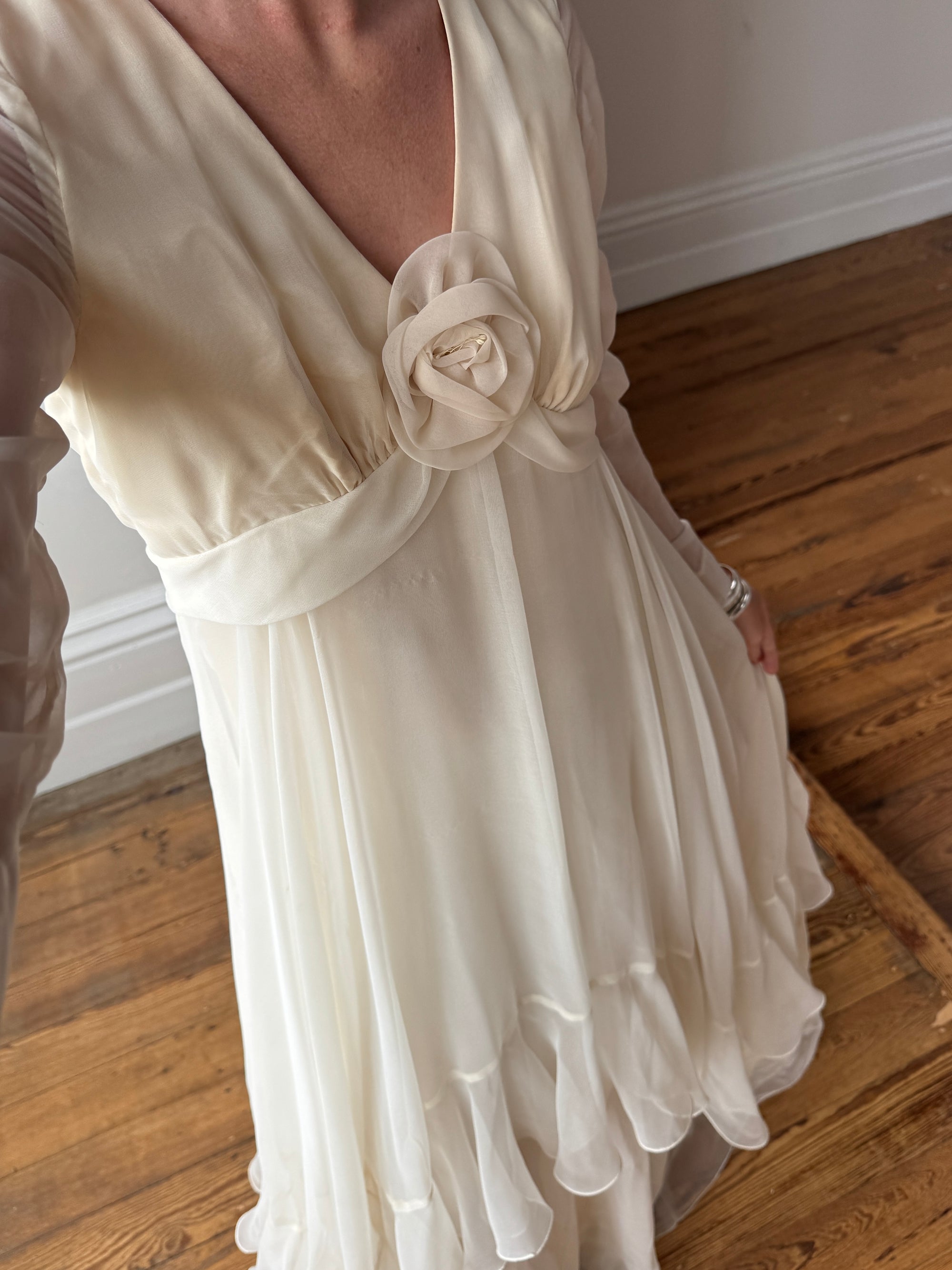 Vintage 70s Chiffon Rosette Wedding Dress Creme