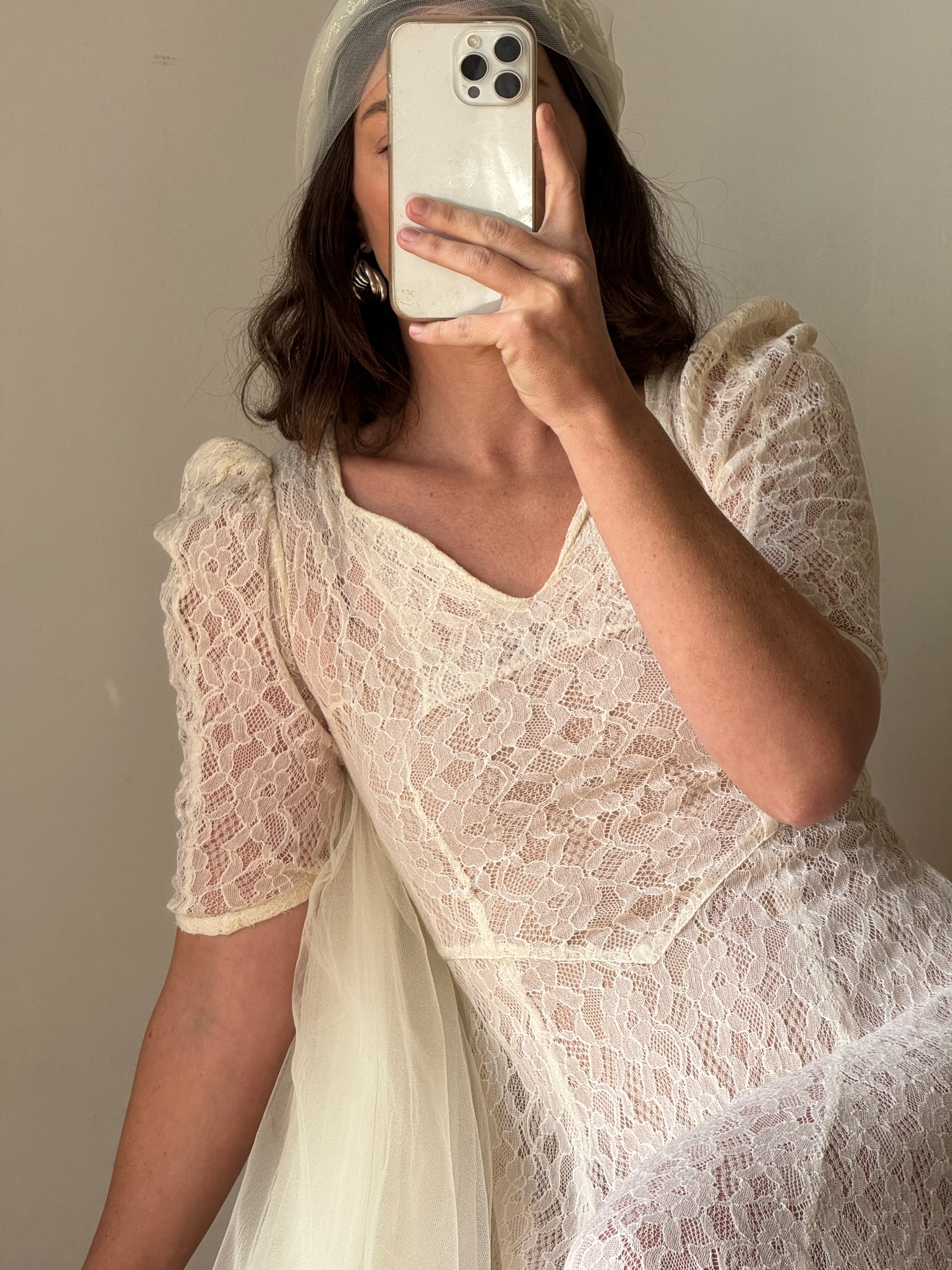 Vintage 30s Bias Cut Lace Wedding Dress Creme