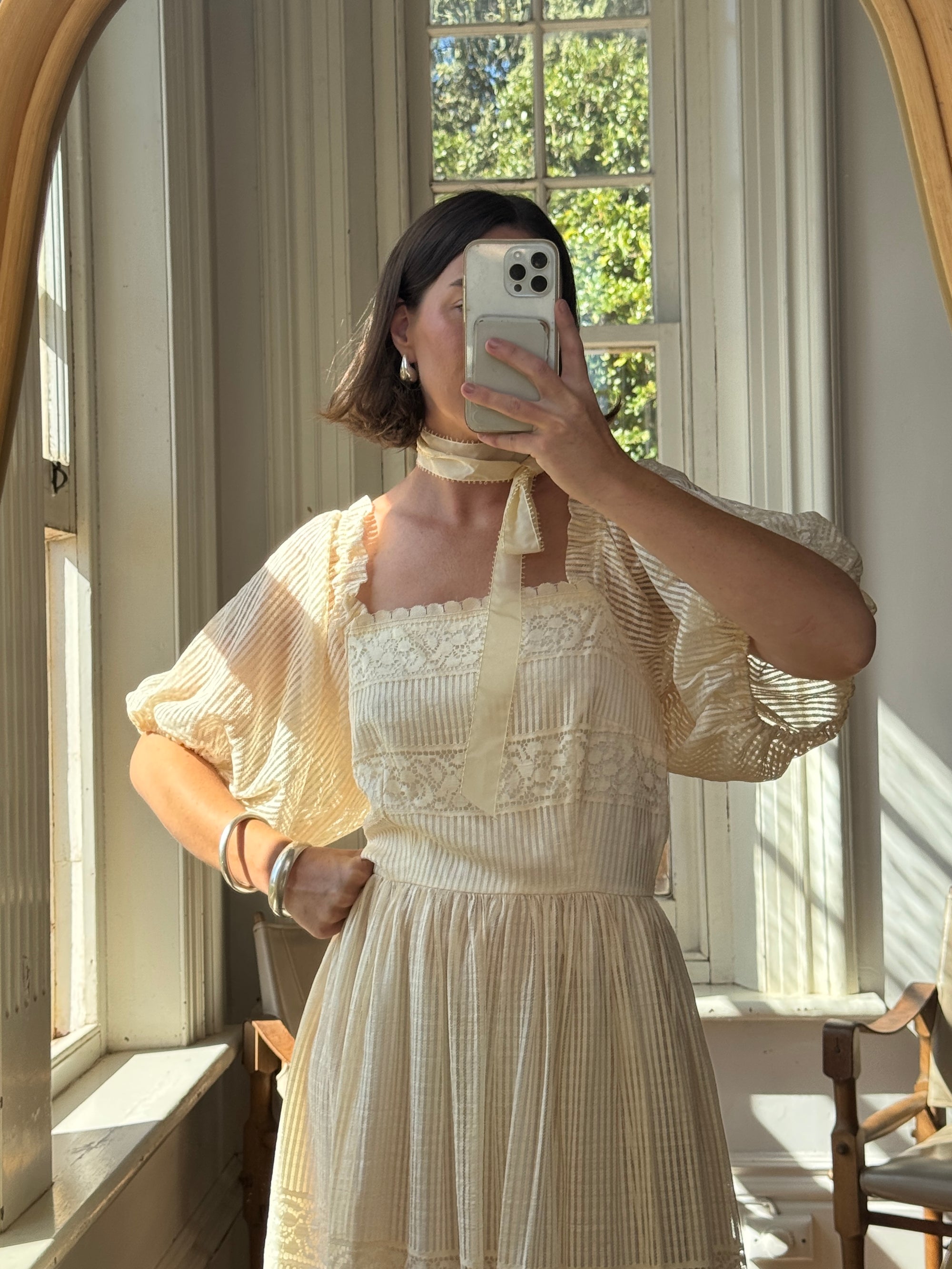 Vintage 70s Prairie Lace Wedding Dress Creme