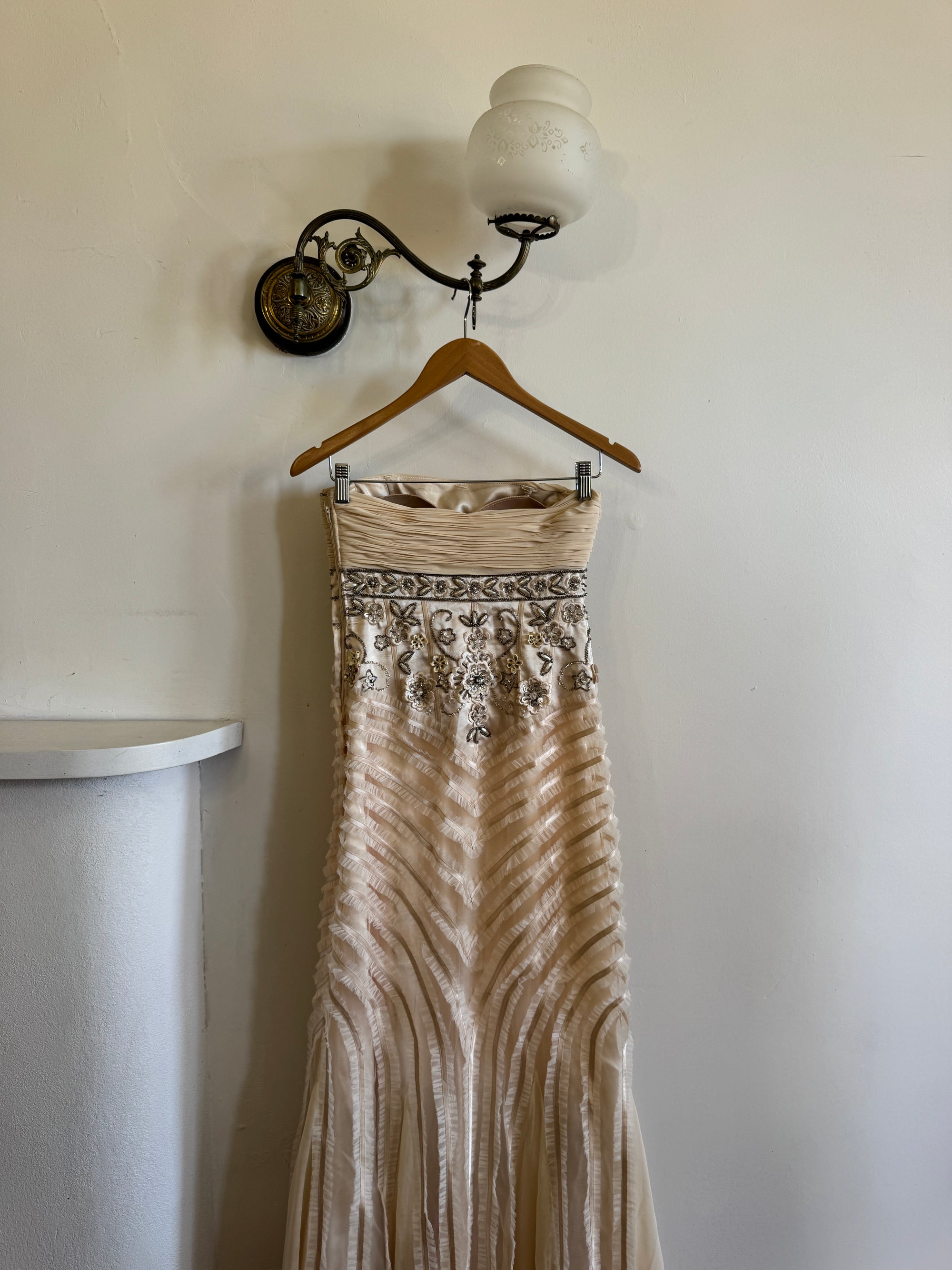 Vintage 90s Embroidered Waist Strapless Wedding Dress Creme