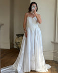 Vintage Y2K Pintuck Pearl Sweetheart Wedding Dress