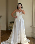Vintage Y2K Pintuck Pearl Sweetheart Wedding Dress