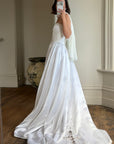 Vintage Y2K Pintuck Pearl Sweetheart Wedding Dress