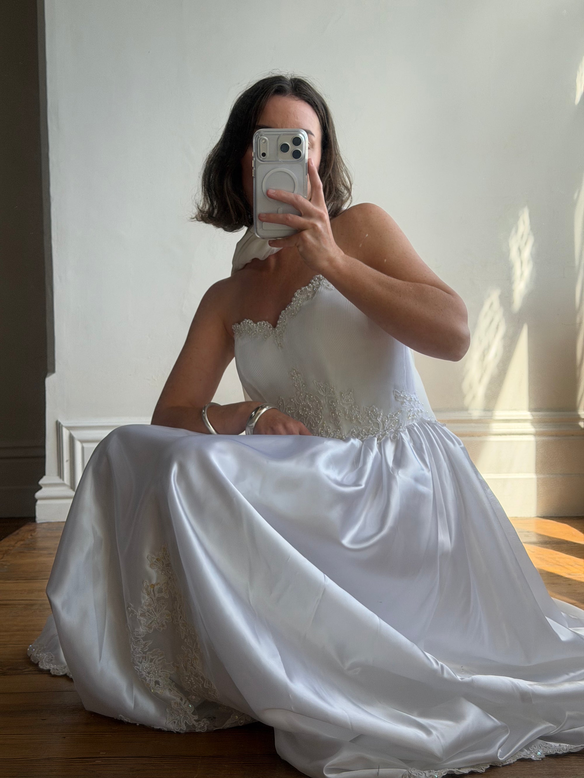 Vintage Y2K Pintuck Pearl Sweetheart Wedding Dress