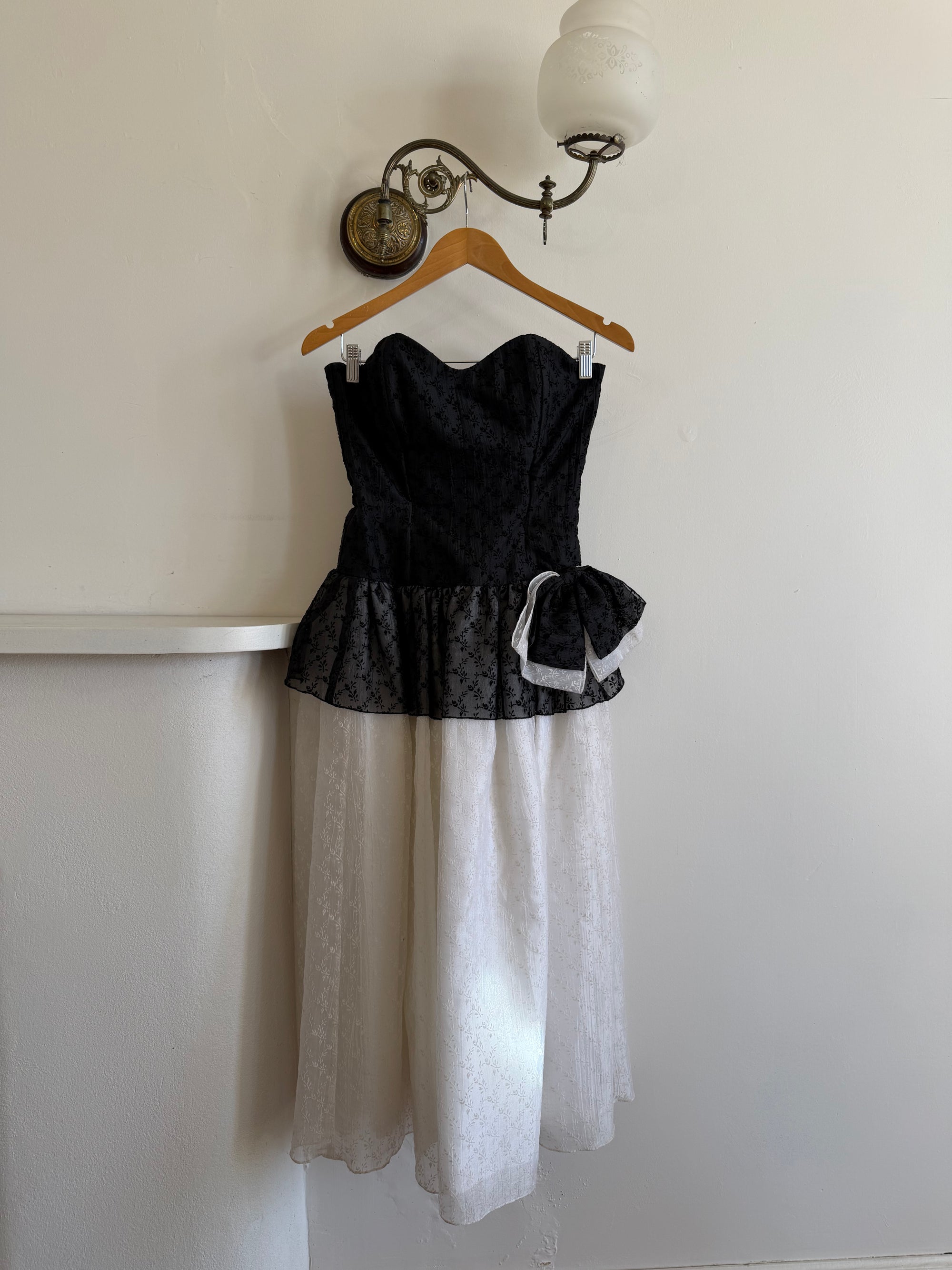 Vintage 80s Monochrome Drop Waist Bow Midi